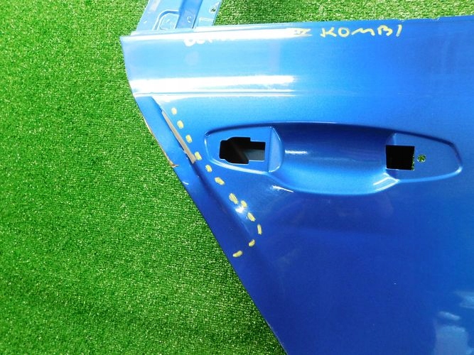 SKODA OCATAVIA III KOMBI PRAVE ZADNE DVERE