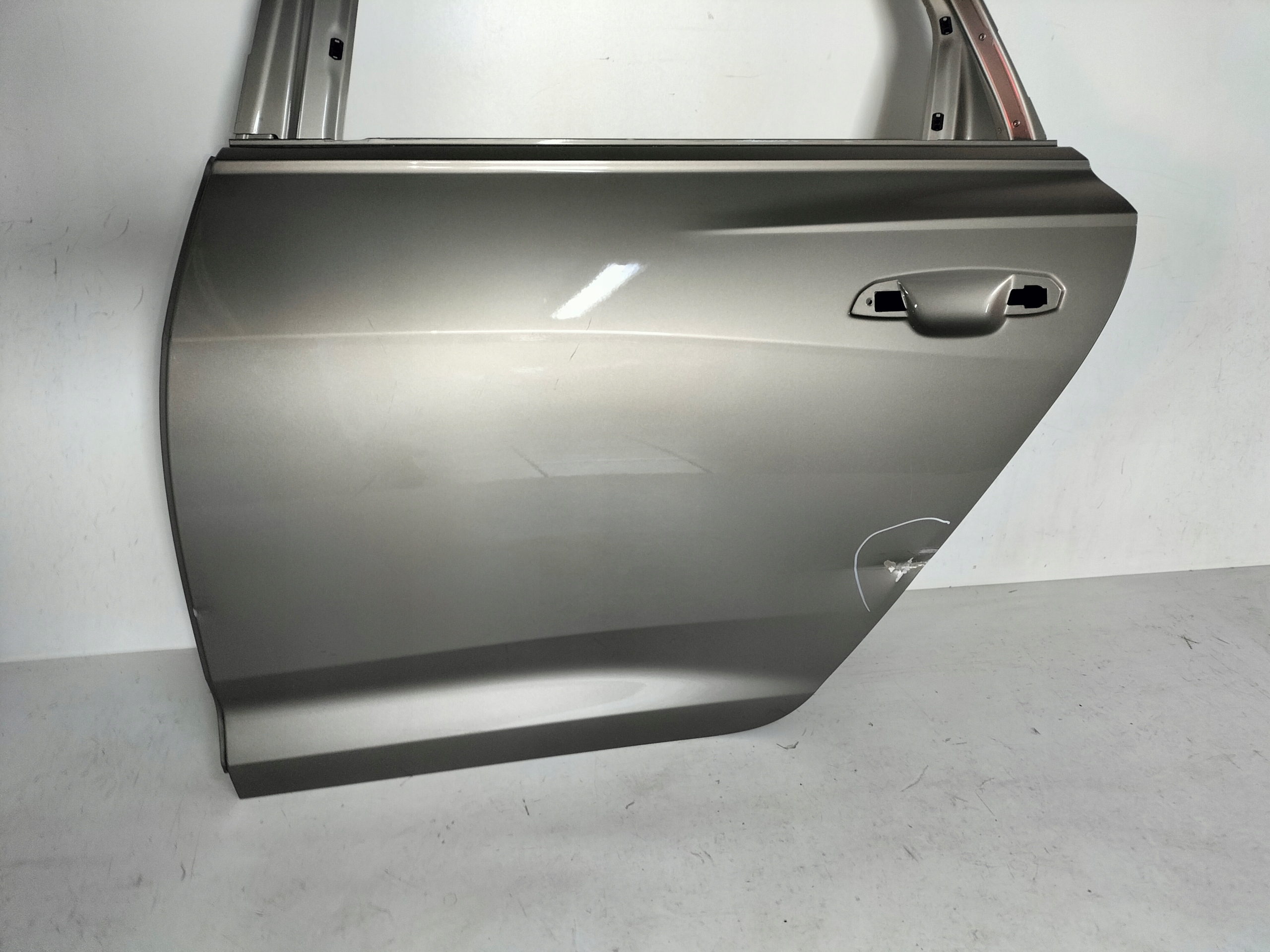 LAVE ZADNE DVERE AUDI A6 C8 18- KOMBI