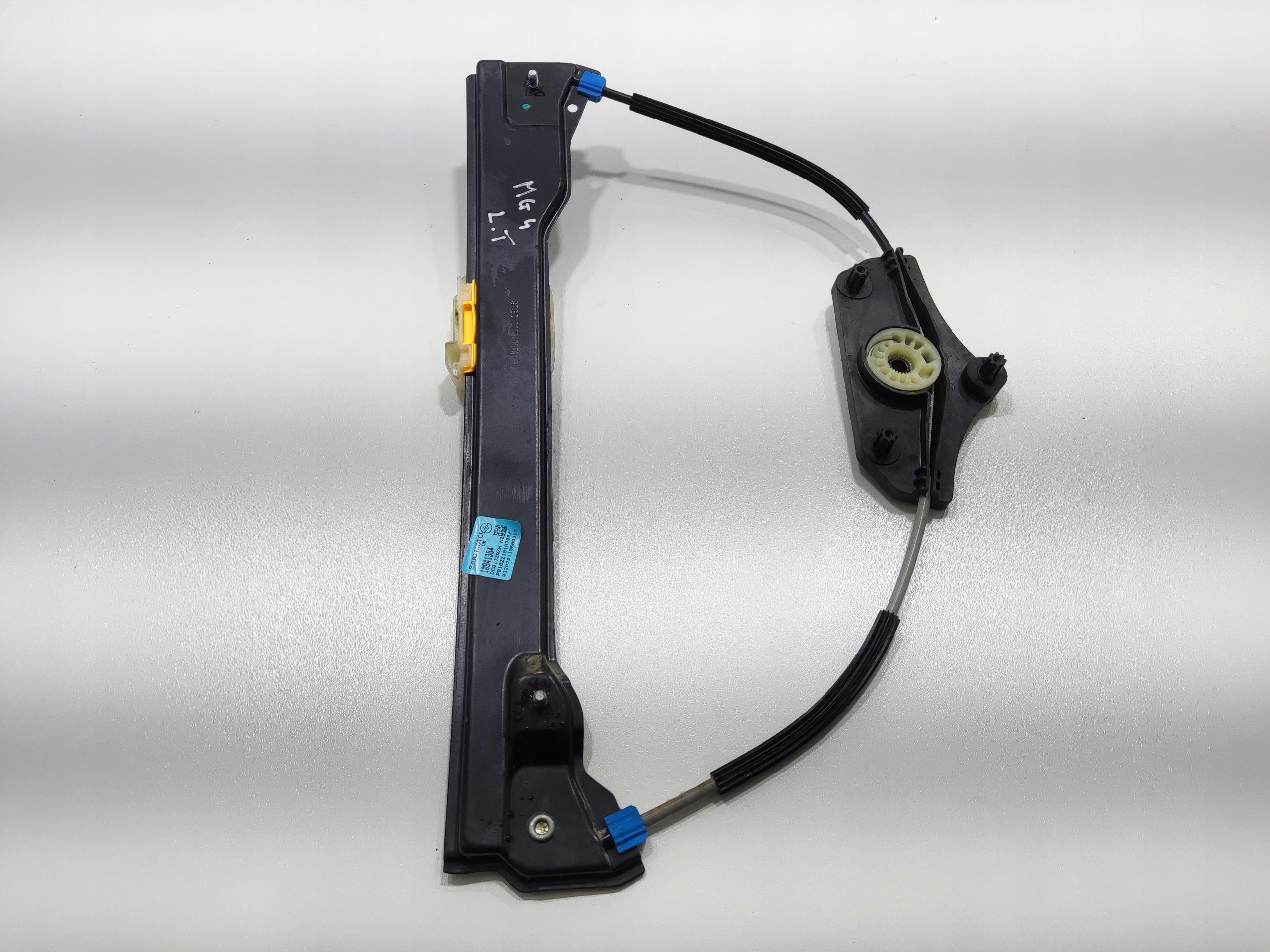 ĽAVÝ ZADNÝ MECHANIZMUS SŤAHOVANIA OKNA MG 4 MG4 2022-2025 10941384