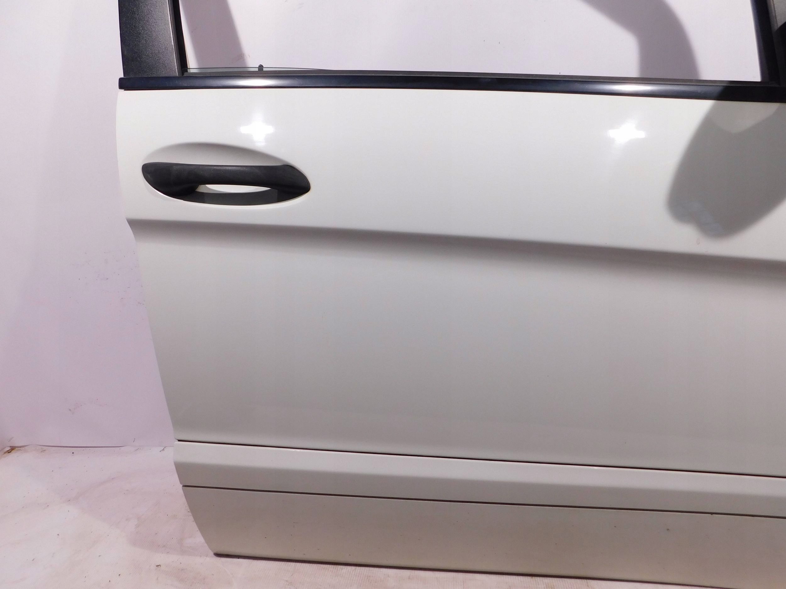 PRAVE PREDNE DVERE MERCEDES B KLASA W245