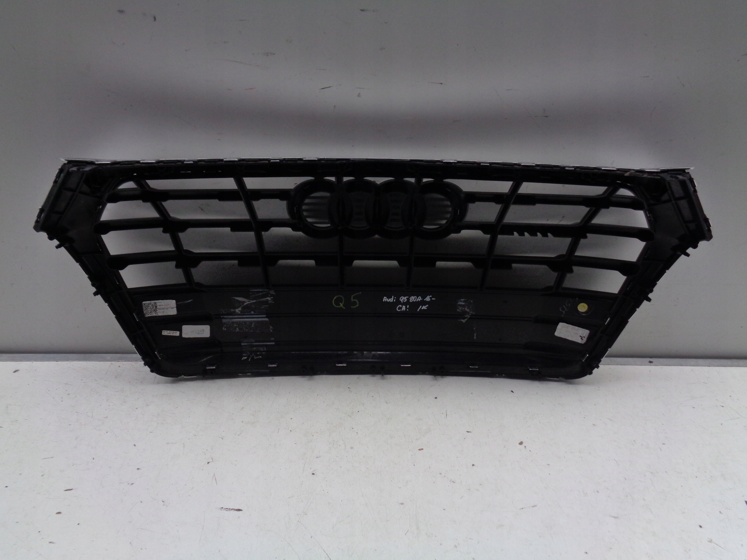 MRIEZKA LISTA AUDI Q5 80A 16-20