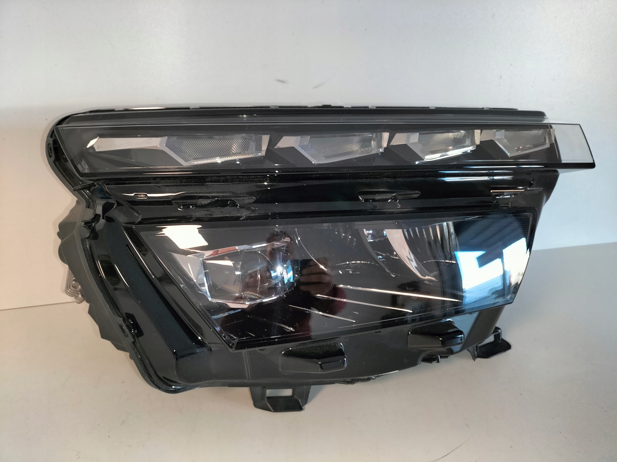 PRAVE PREDNE SVETLO SKODA KAMIQ 19- FULL LED CRYSTAL LIGHTING