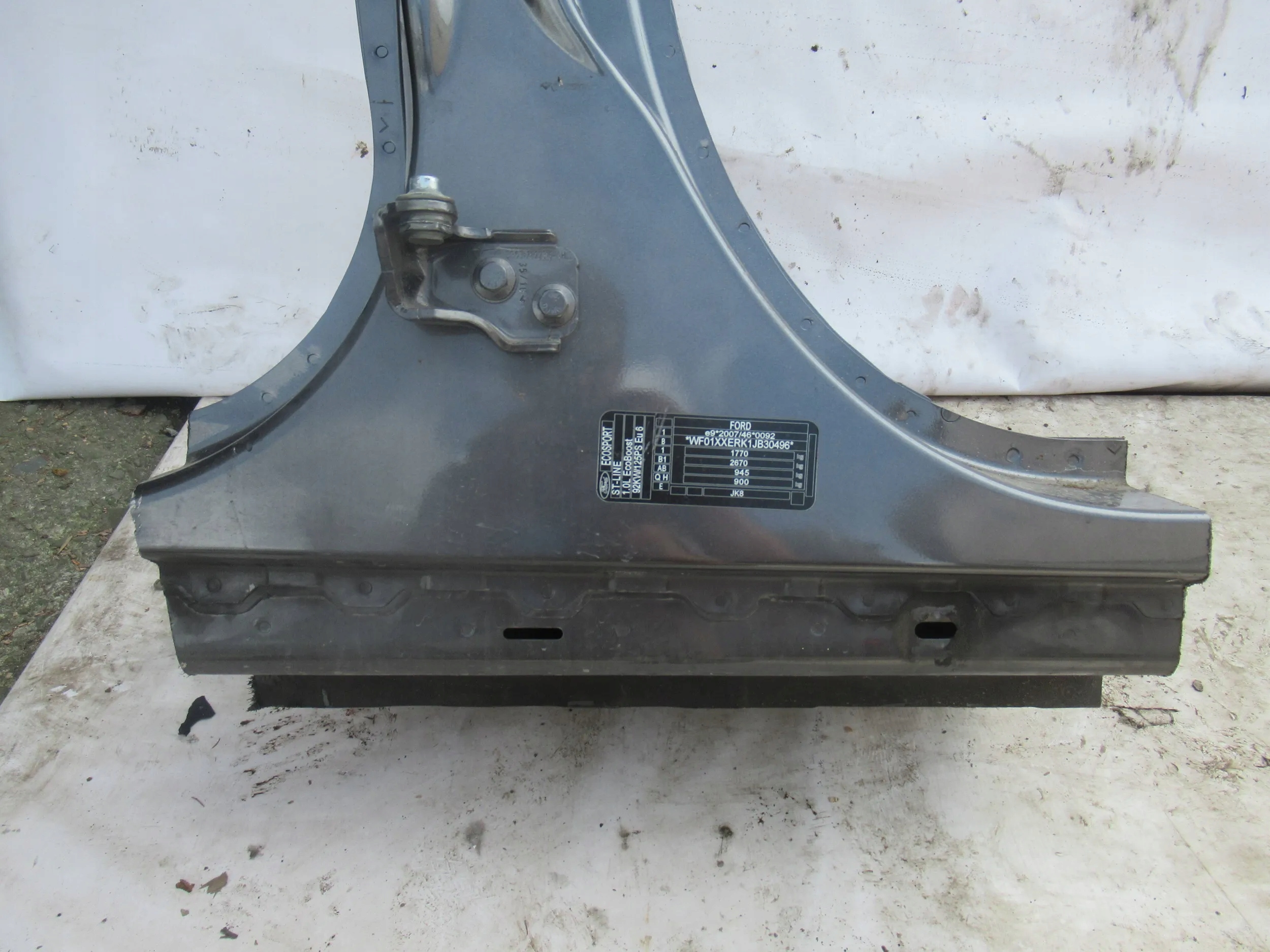 SŁUPEK STREDOVÝ PRAVY FORD ECOSPORT