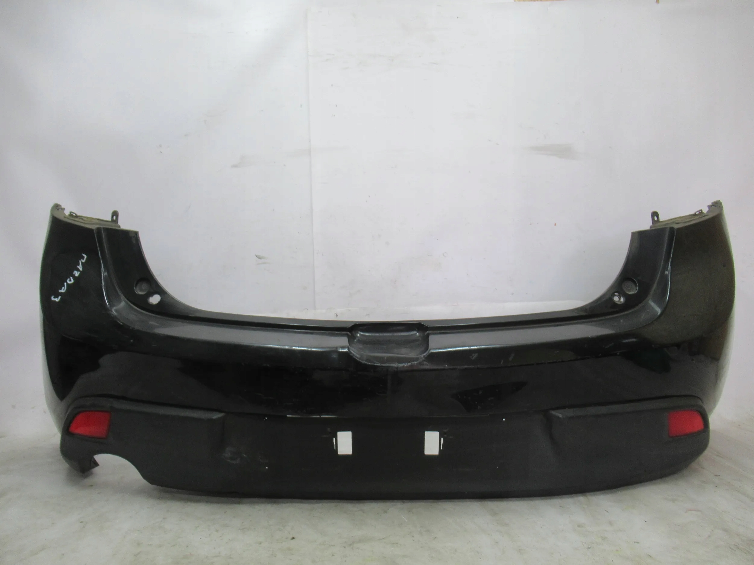ZADNÝ NÁRAZNÍK Mazda 3 BL 09-