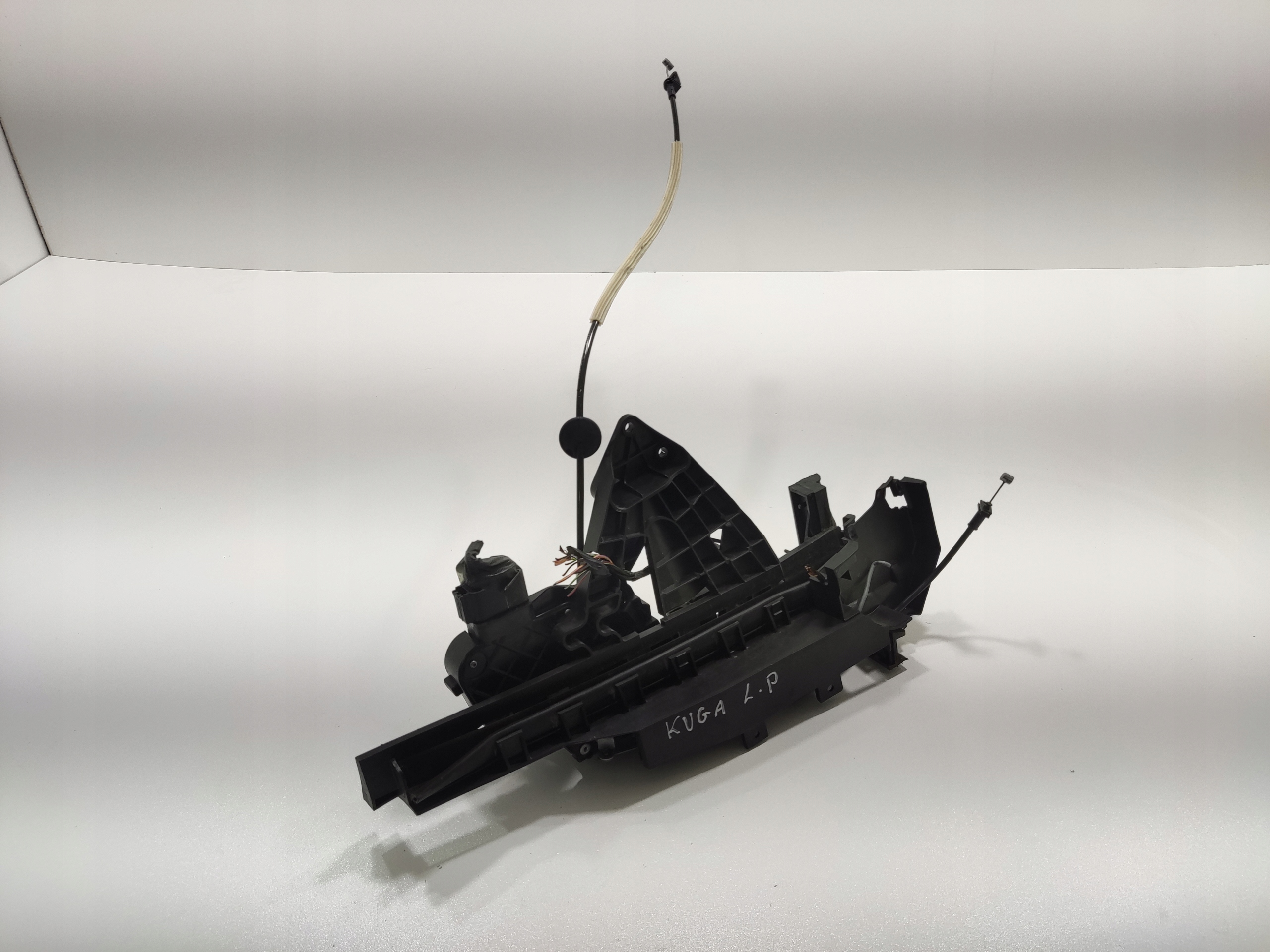 ZAMOK LAVYCH PREDNYCH DVERI FORD KUGA MK1 8V4A-S21813-BA 2008-2013