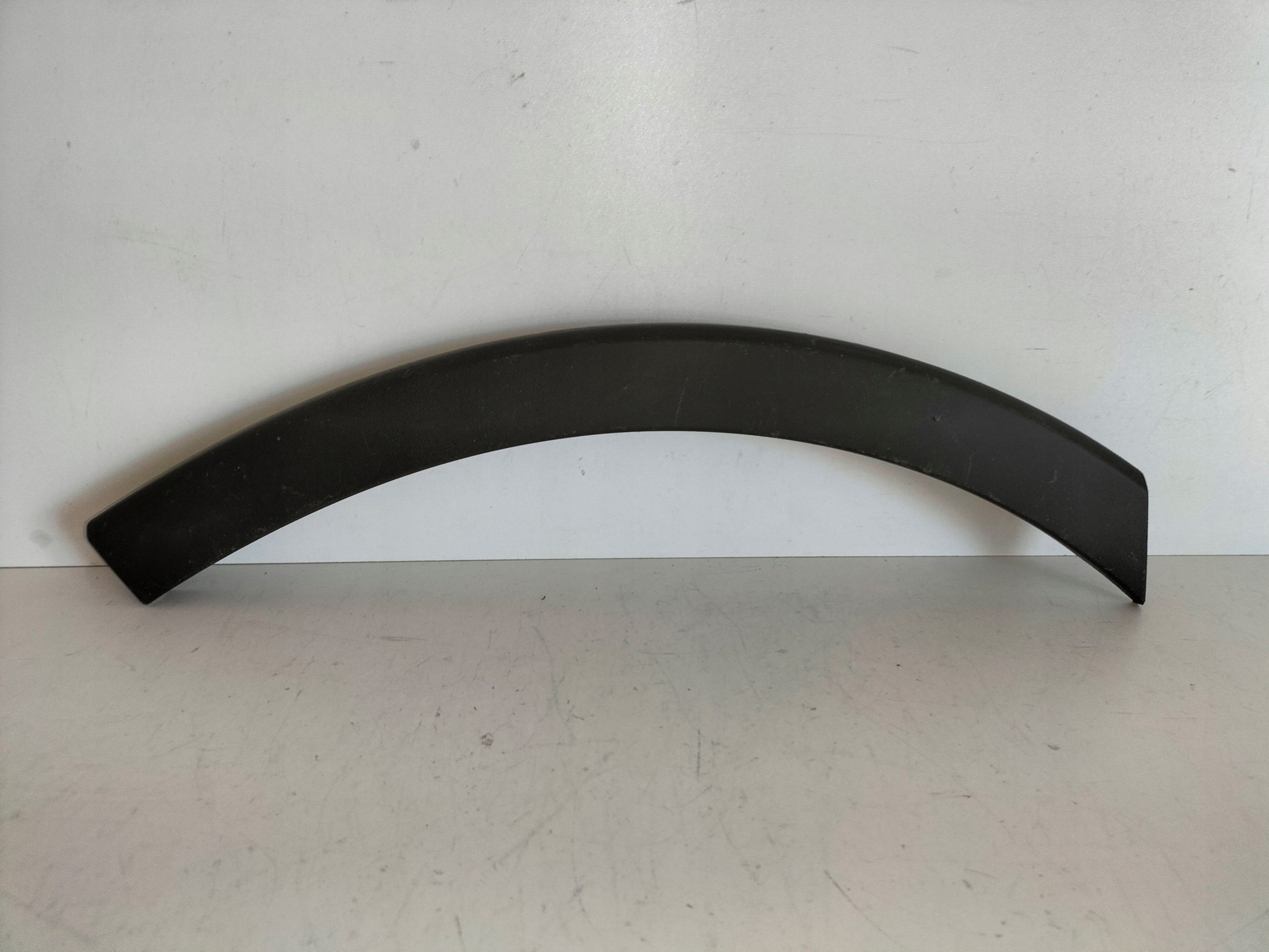 LISTA PREDNEHO NARAZNIKA LAVA VW GOLF 8 VIII 20-24 ALLTRACK
