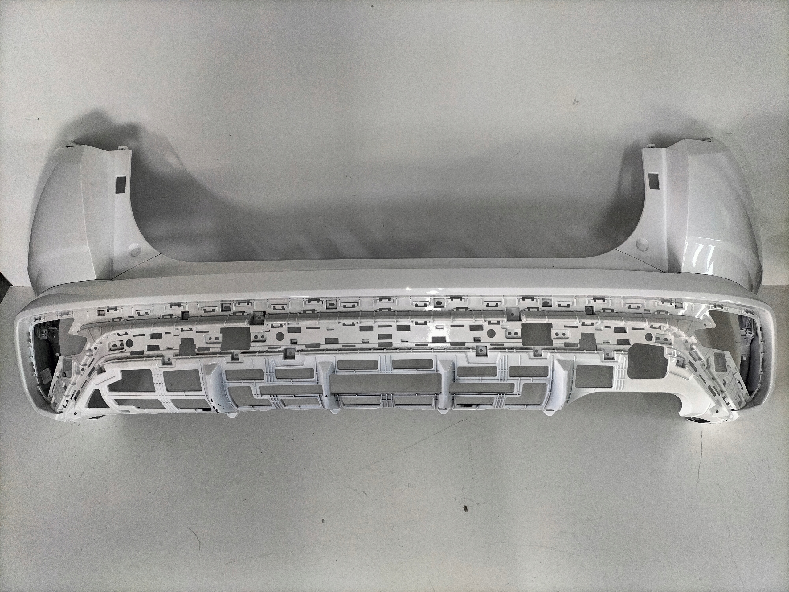 ZADNÝ NÁRAZNÍK HYUNDAI TUCSON 4 IV 20- N-LINE