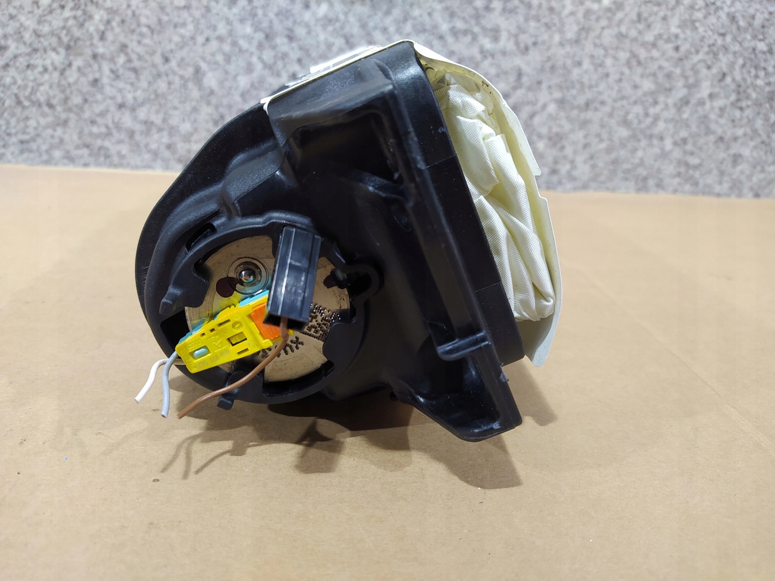 AUDI A4 B8 AIRBAGY BEZPECNOSTNE PASY SENZOR