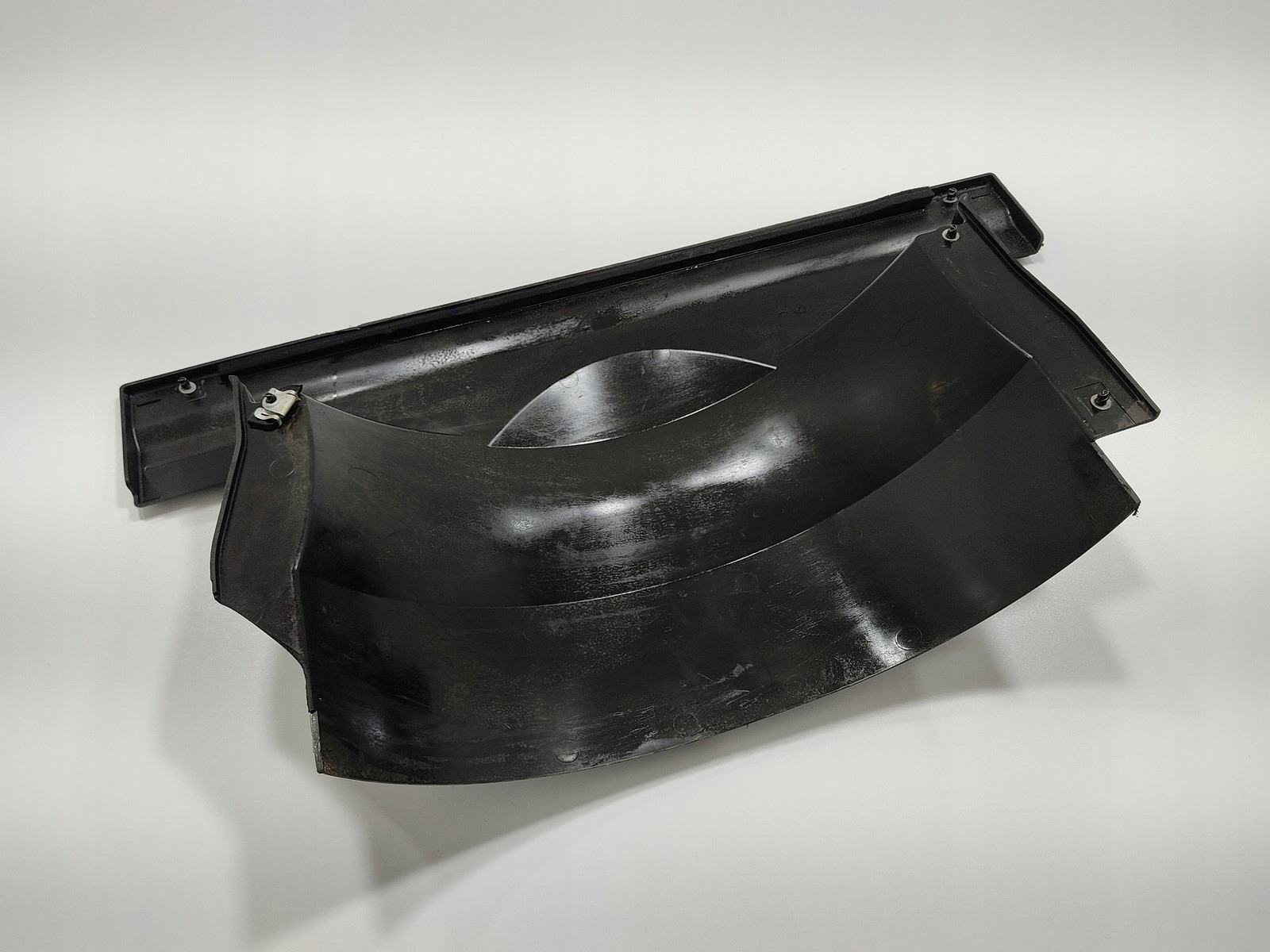KRYT CHLADIČA VENTILÁTORA LAND ROVER DEFENDER 2.4 TDCI PGK500440