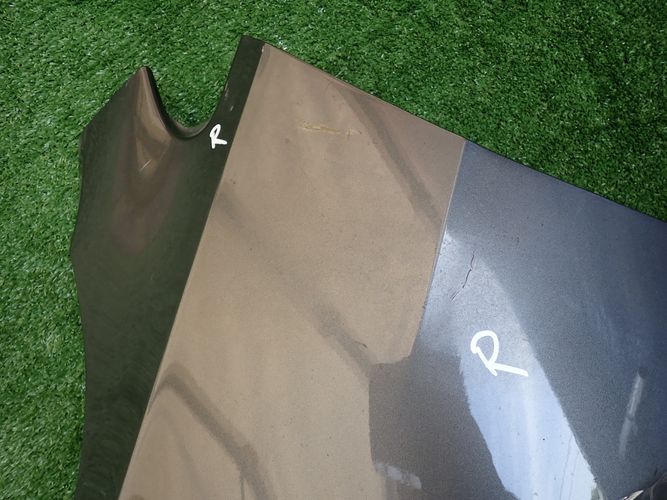 VW GOLF VII LIFT 17- ĽAVÝ PREDNÝ BLATNÍK