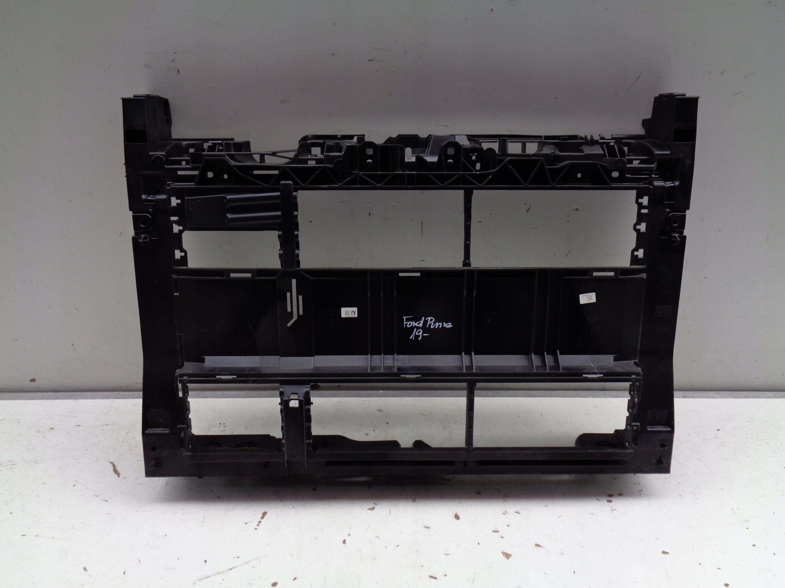 VYSTUHA, PREDNE CELO FORD PUMA 19-
