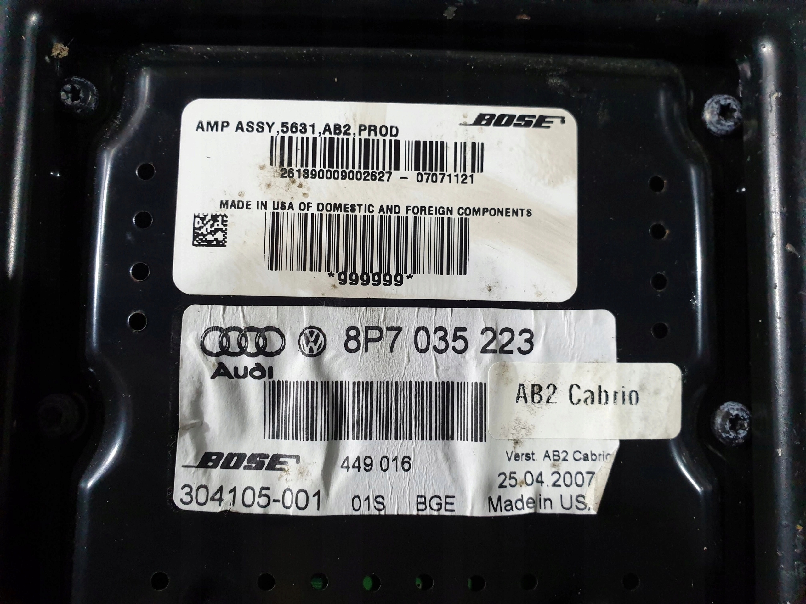 AUDI A3 ZOSILNOVAC BOSE 8P7035223