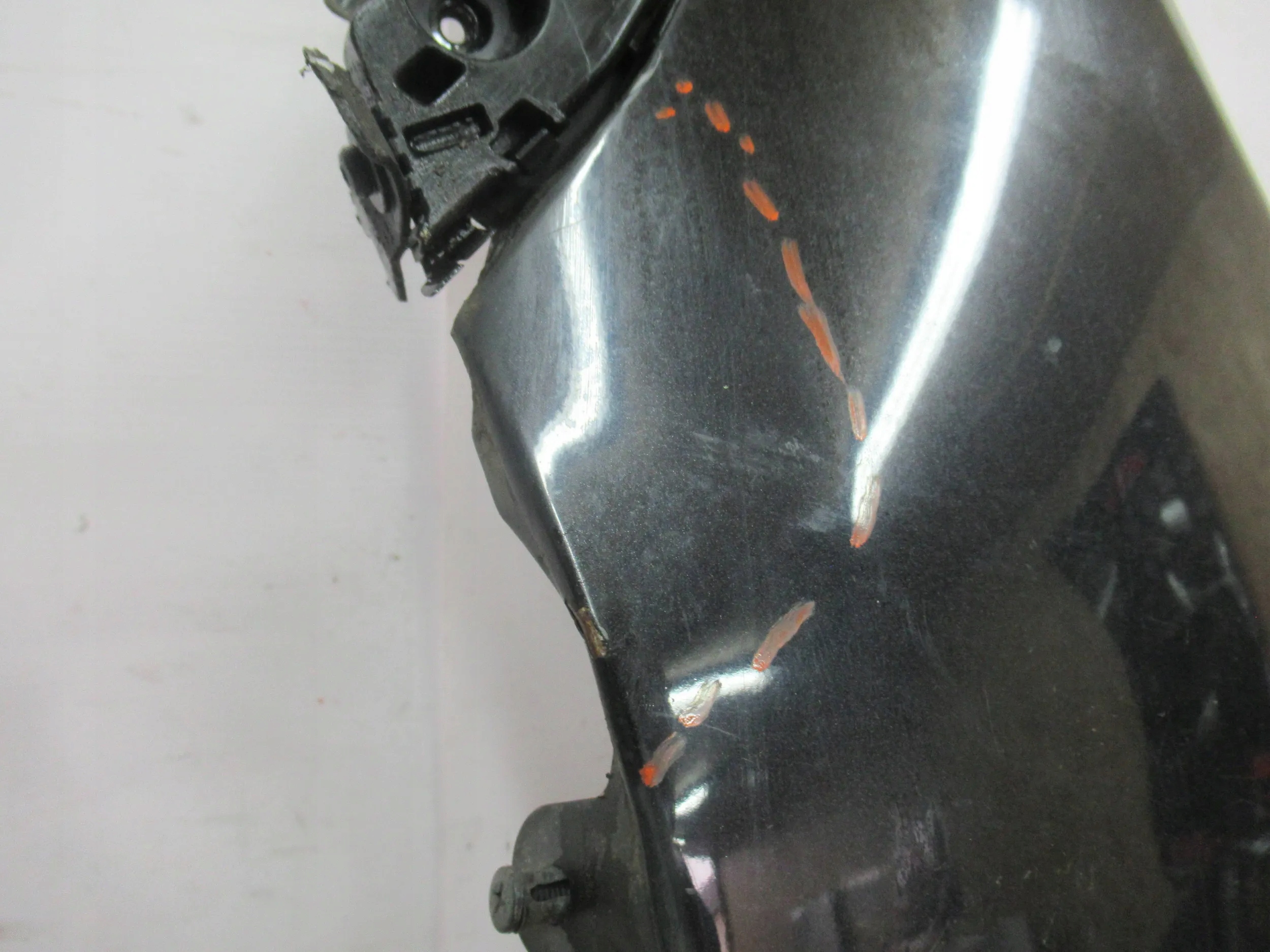 BLATNIK PREDNÝ LAVY Mazda 3 BL 09-