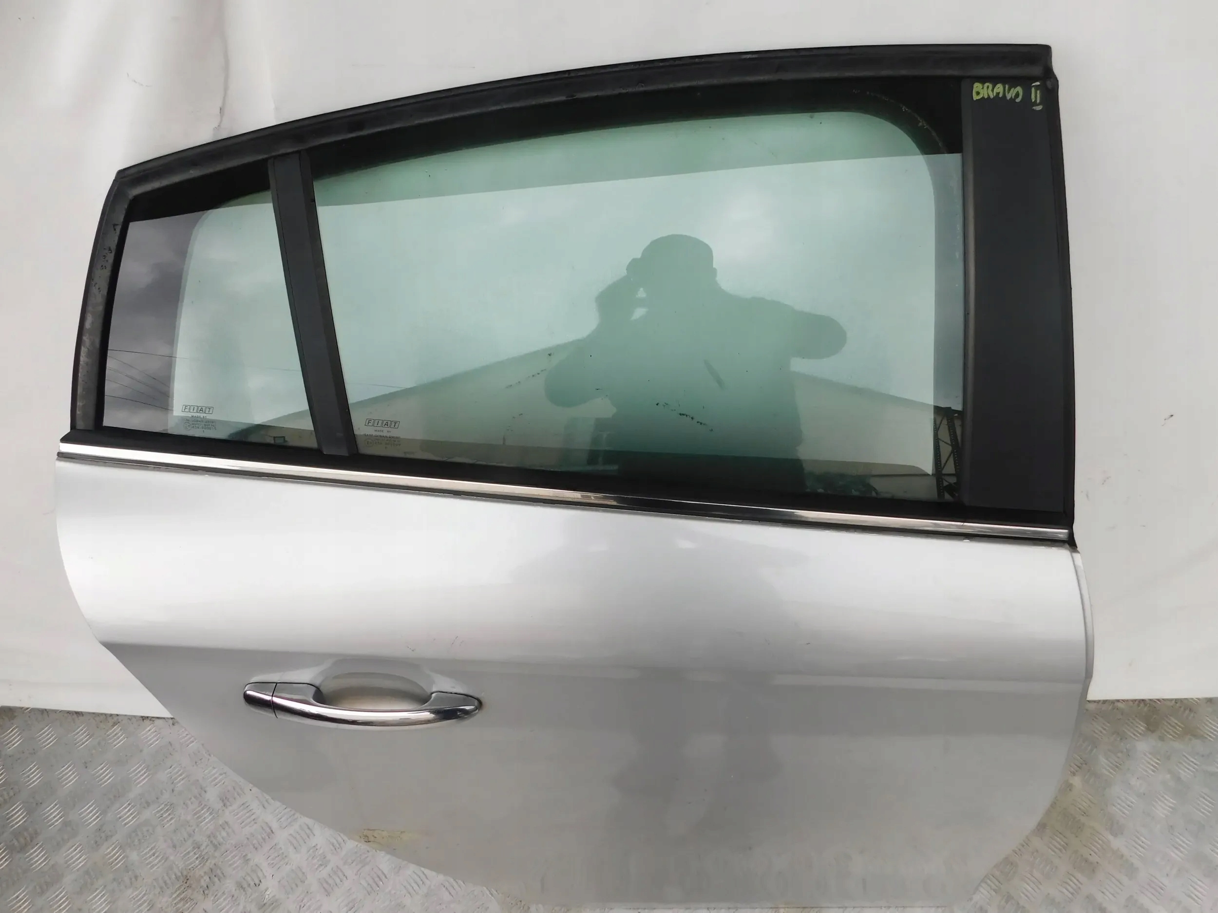 PRAVE ZADNE DVERE FIAT BRAVO II 07-