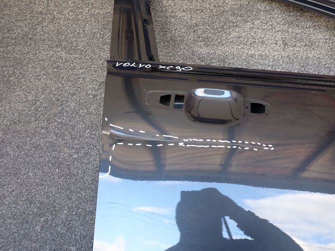 VOLVO XC90 II 15- PRAVE PREDNE DVERE