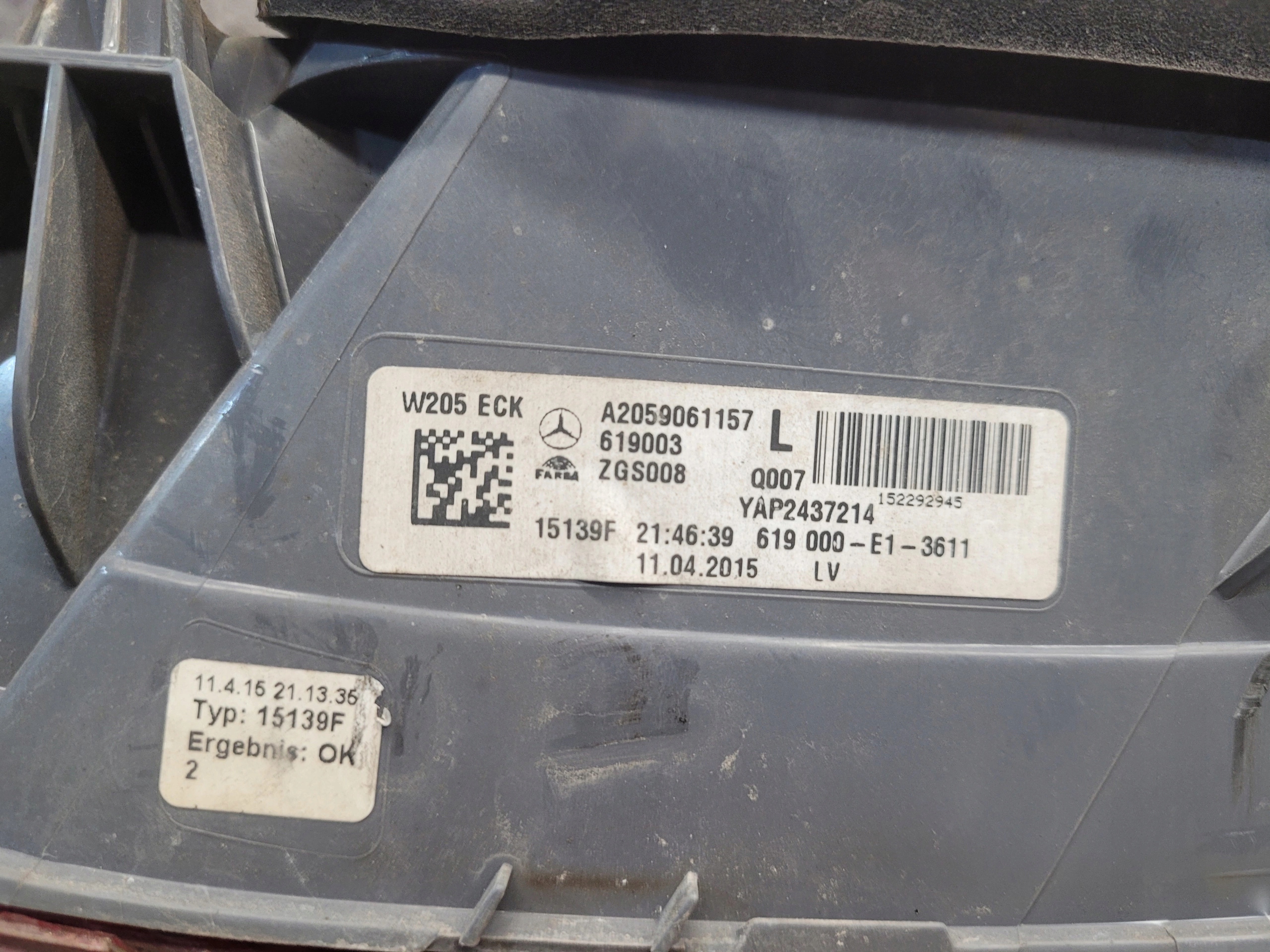 MERCEDES C 205 LAVE ZADNE SVETLO A2059061157