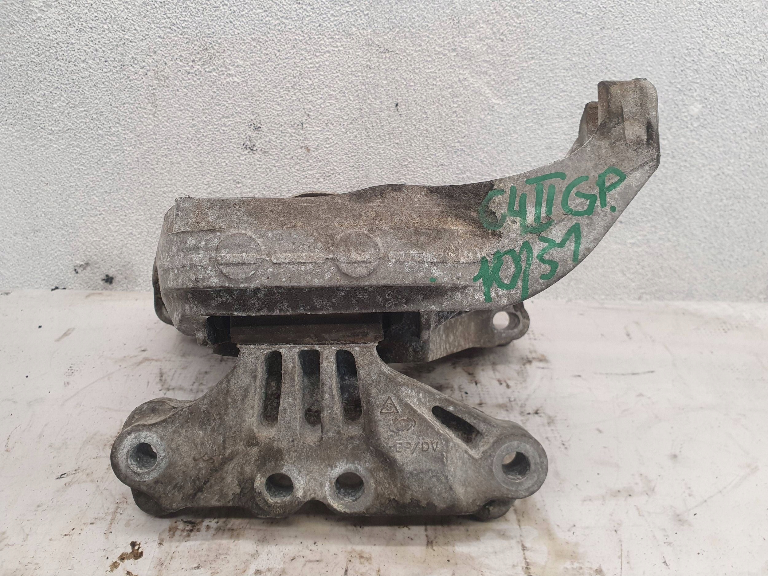 Citroen C4 II Picasso 1.6 HDI 4A100160 DRŽIAK SILENBLOK DRZIAK MOTORA