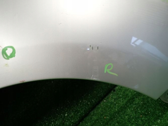 TOYOTA VERSO 09-13 PRAVY PREDNY BLATNIK