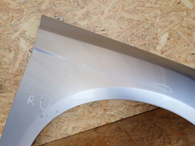 FORD FOCUS MK3 III 10- PRAVY PREDNY BLATNIK