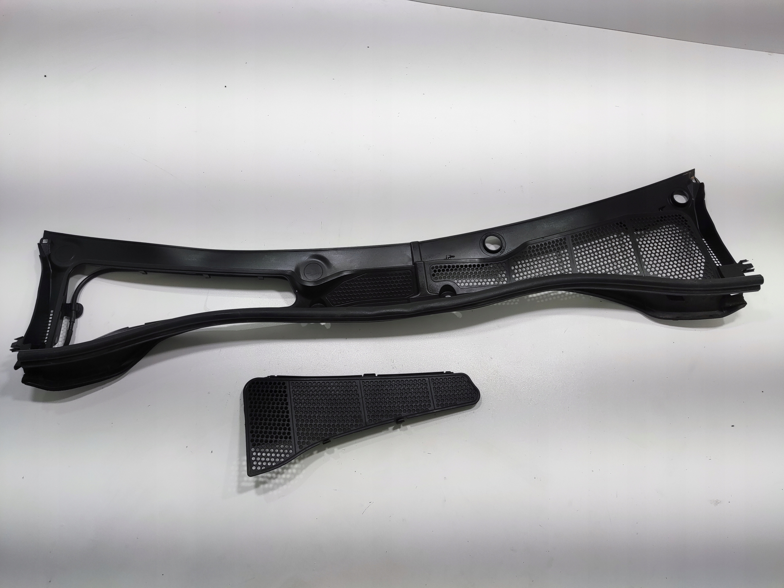 TORPÉDO, PLAST POD STIERAČE – VRCHNÉ PLASTIK CITROEN C4 CACTUS 9801596280 9803089780 17-20 LIFT