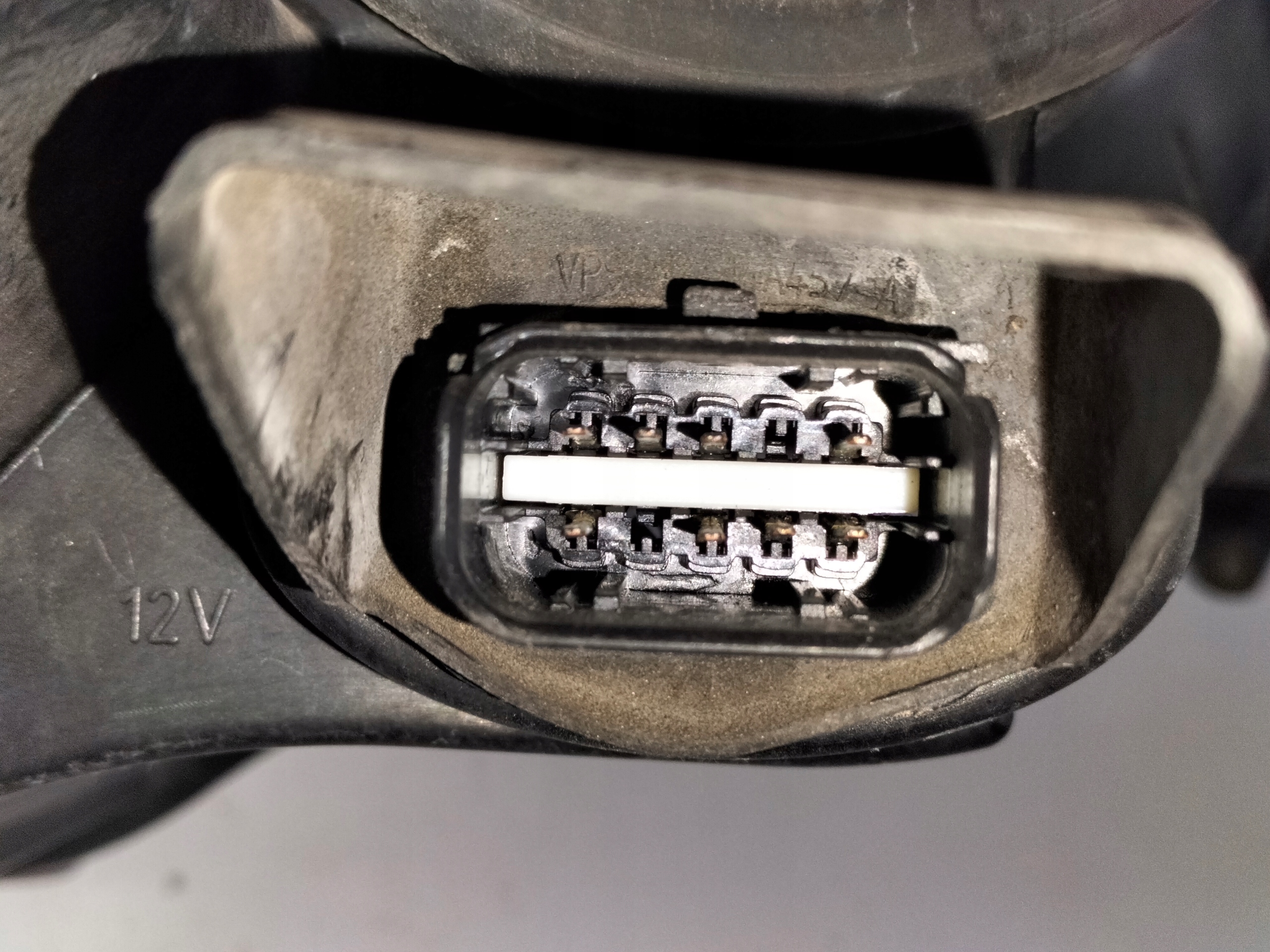 LAVE PREDNE SVETLO CITROEN C3 II 09-13