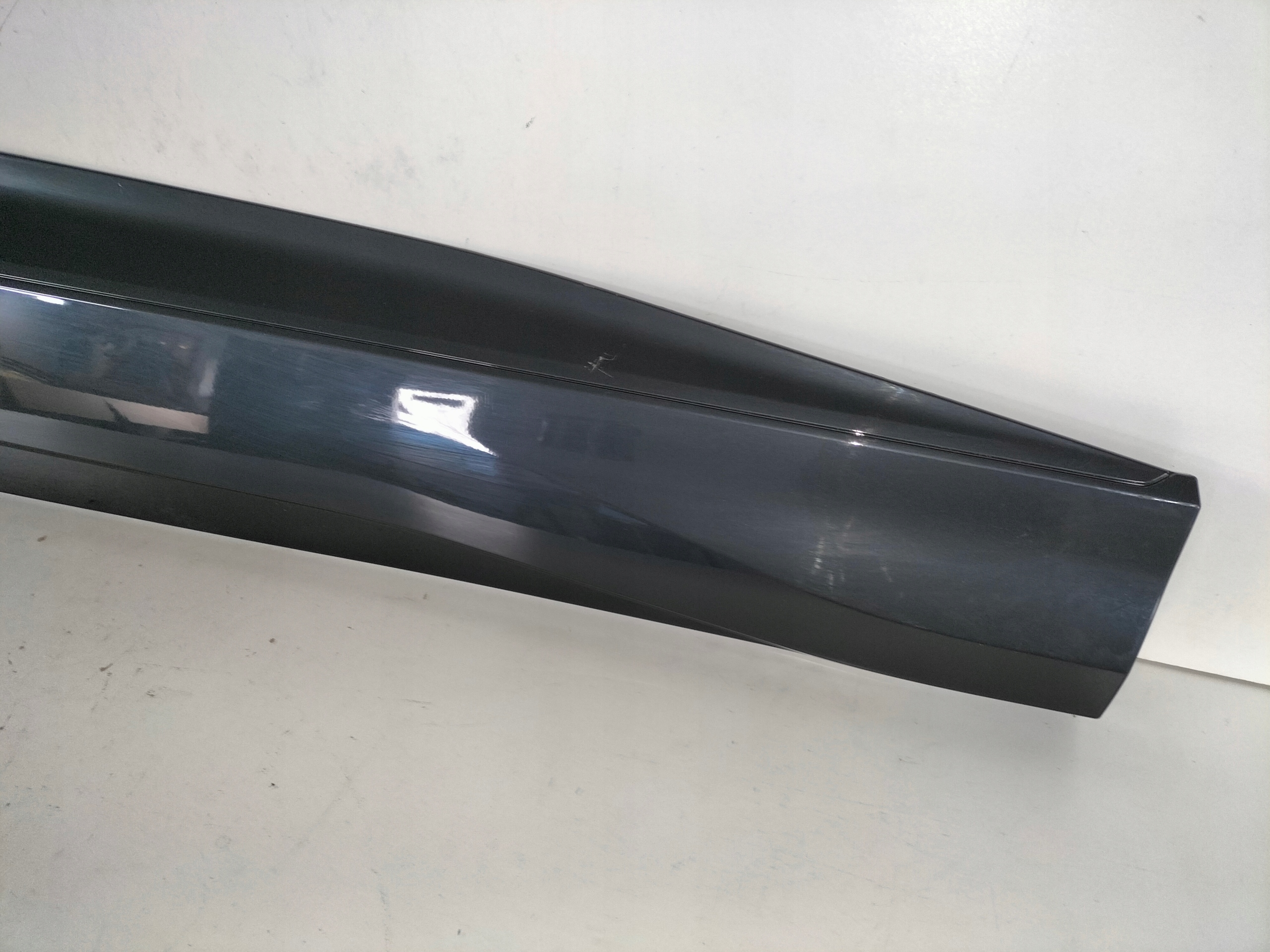 LISTA PRAVYCH PREDNYCH DVERI AUDI Q4 E-TRON 22-