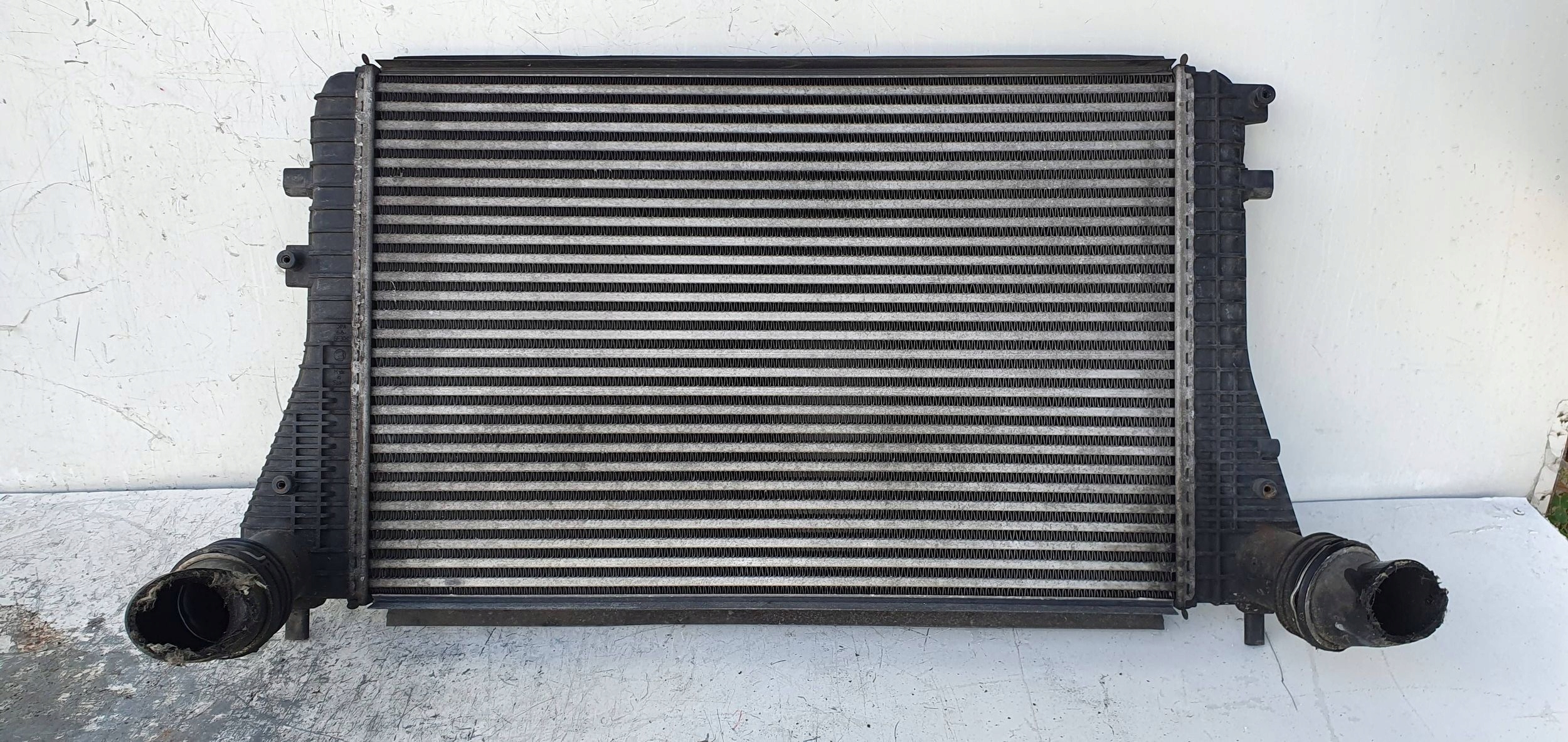 Vw Golf VI 2.0 tdi 1K0145803S CHLADIC VZDUCHU INTERCOOLER