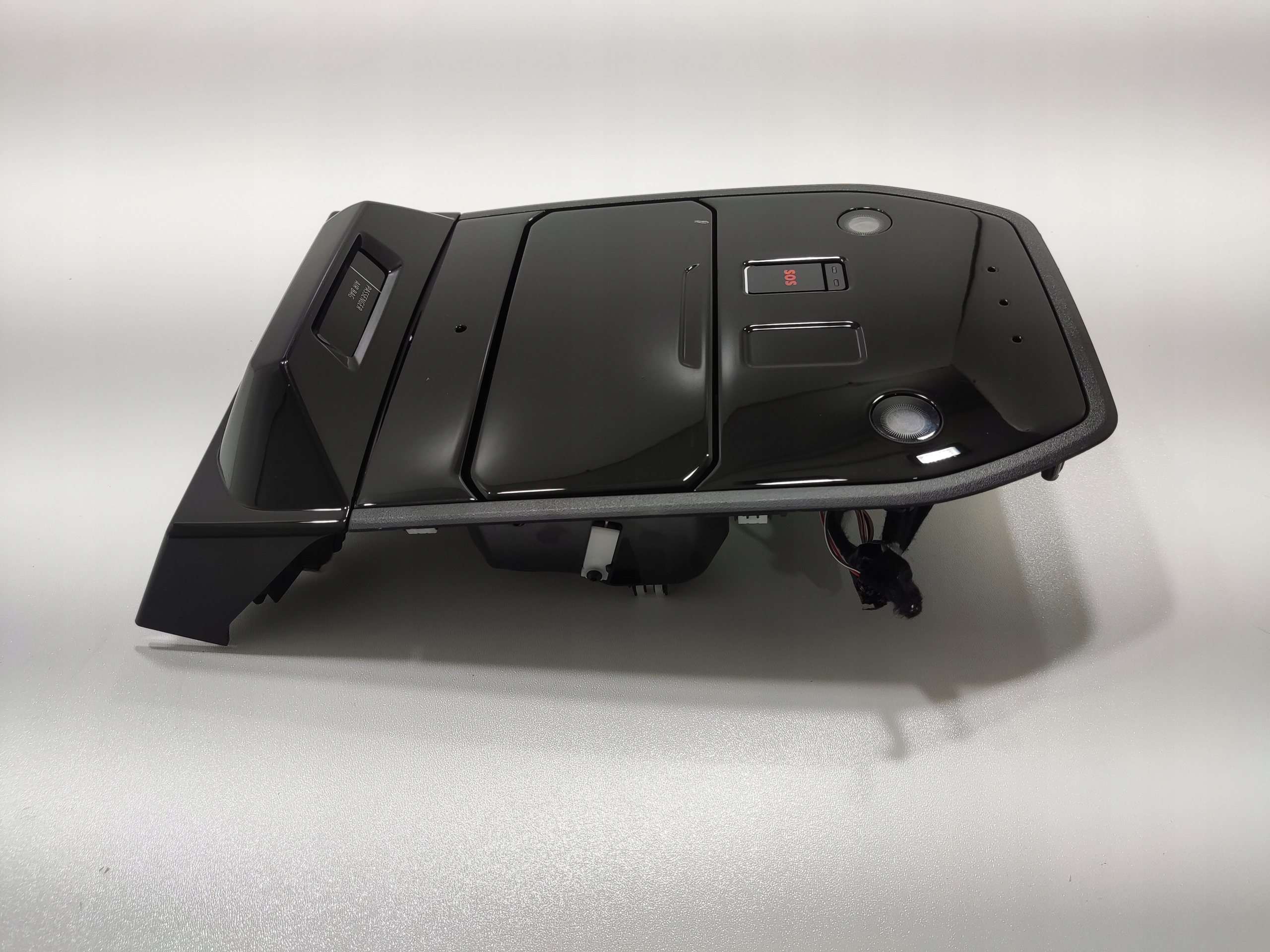 OSVETLENIE INTERIERU STROPNICE RENAULT AUSTRAL 2022-2025 253B03215R