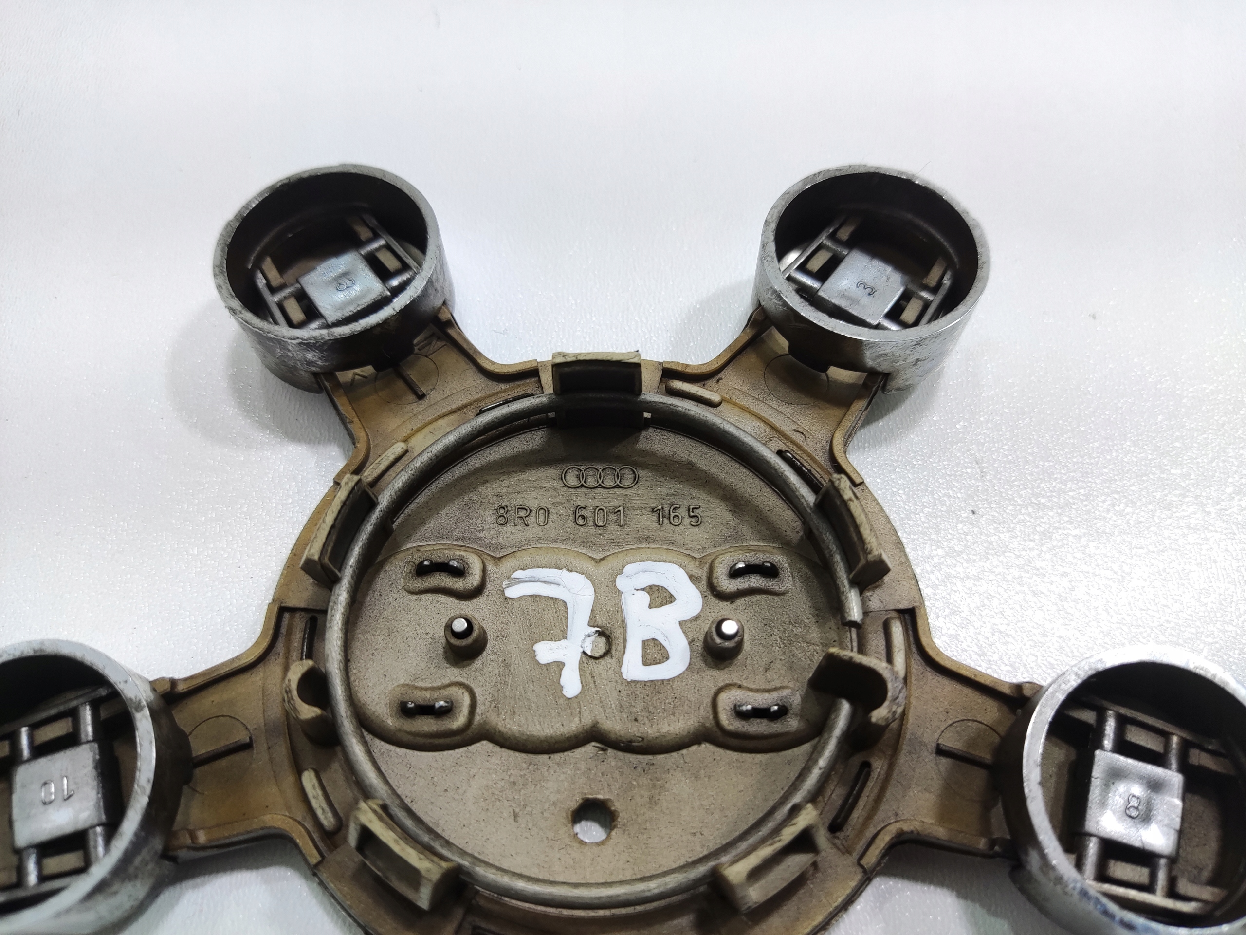 ORIGINALNY PUKLICA HLINIKOVEHO DISKU AUDI Q5 I 8R 8R0601165 2008-16
