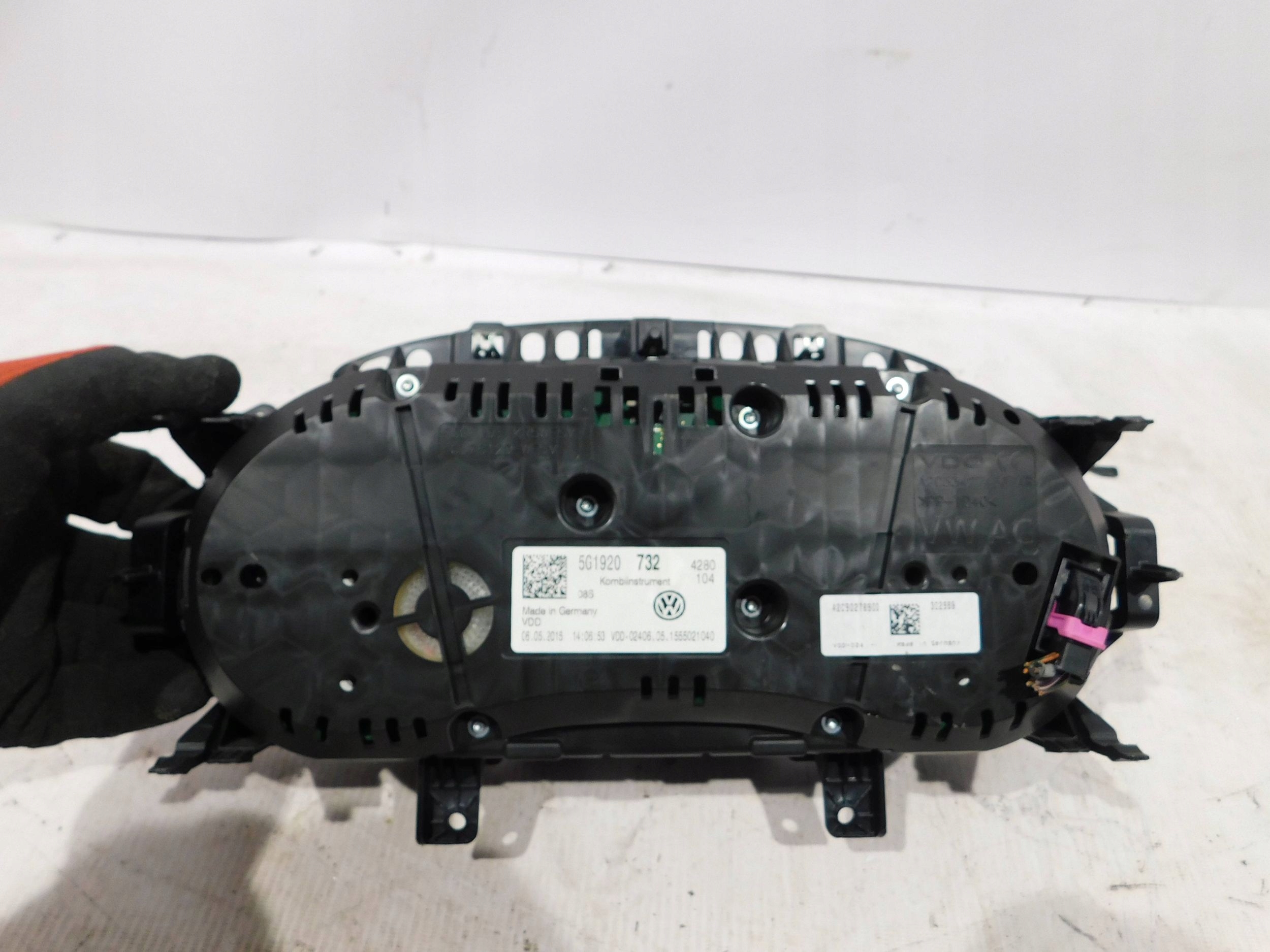 TACHOMETER BUDIKY VW GOLF VII 1.4 TSI 5G1920732