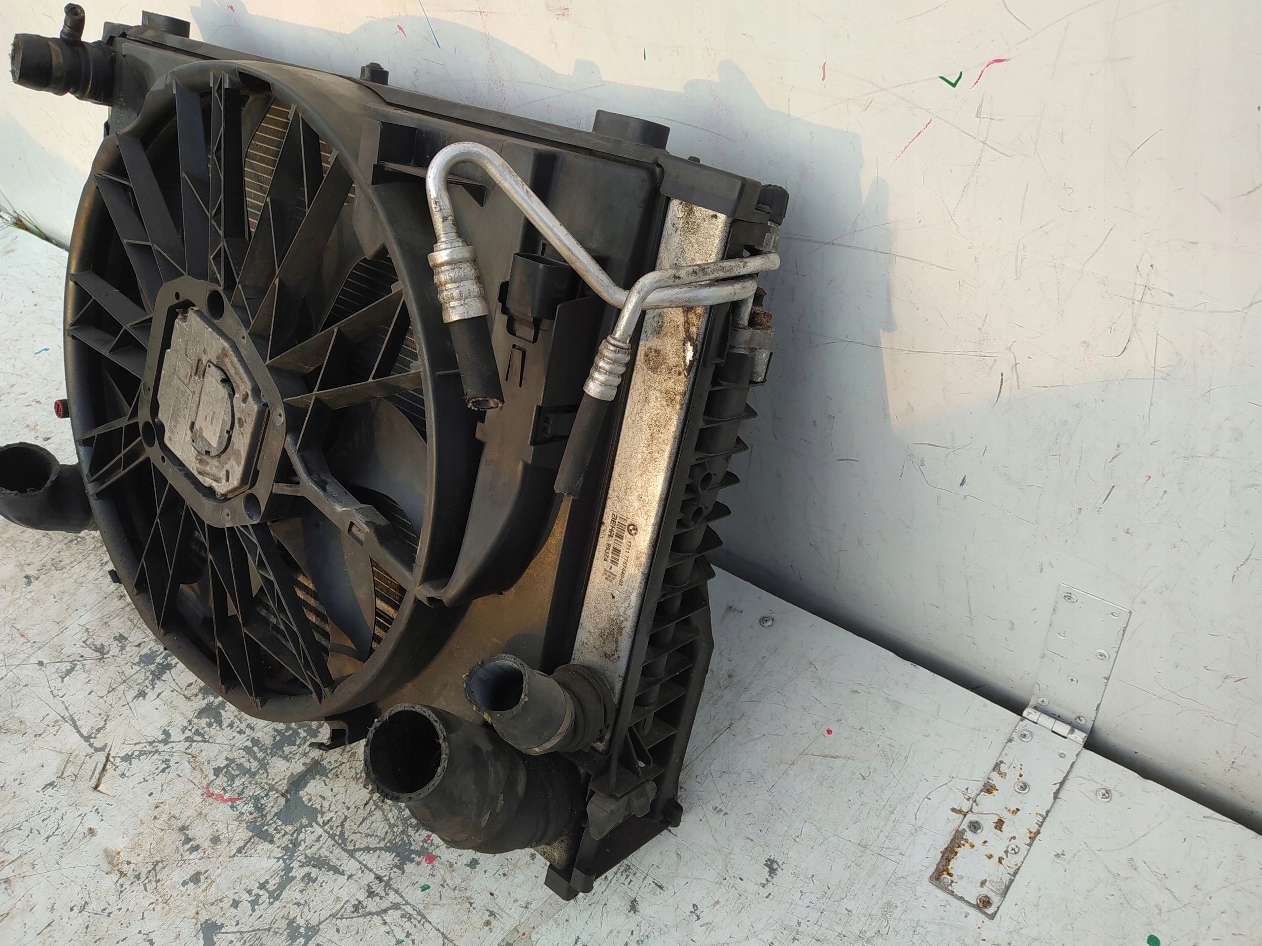 BMW 5 E60 3.0D VENTILATOR, CHLADIČE