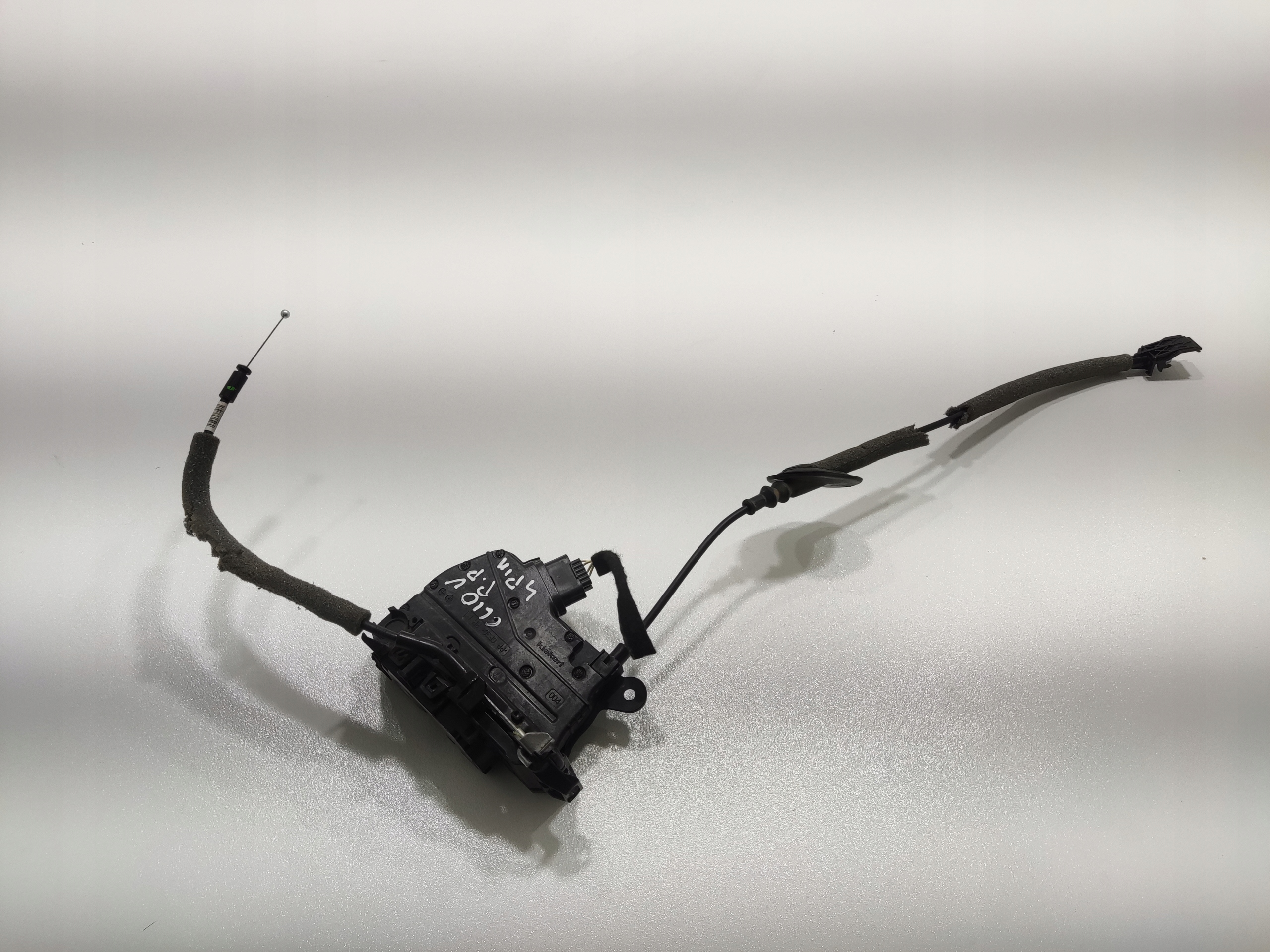 ZAMOK PRAVYCH PREDNYCH DVERI RENAULT CLIO V 805029595R 2019-2024