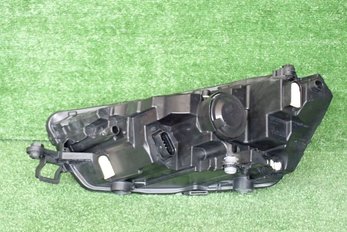 SKODA FABIA IV LED PRAVE PREDNE SVETLO