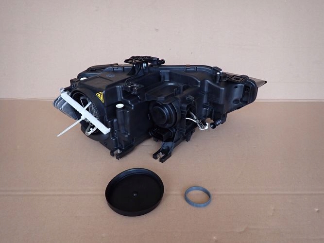 AUDI A5 BI XENON 12- LAVE PREDNE SVETLO NÁHRADA TYC