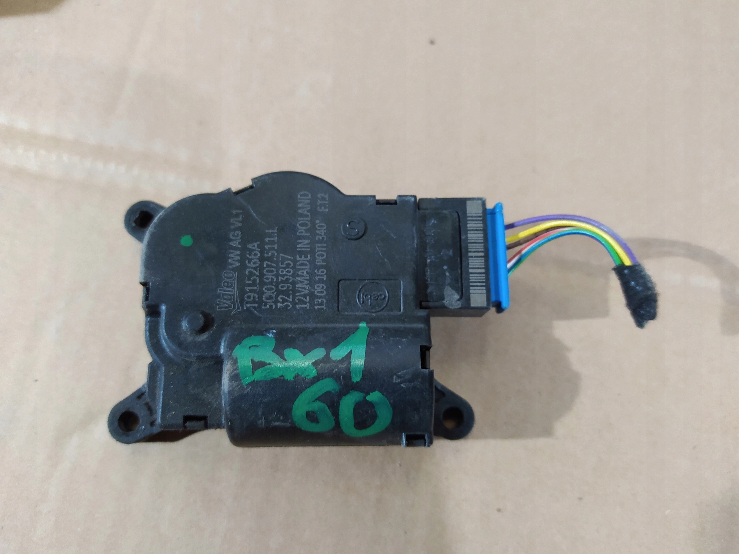 MOTORCEK OVLADANIA KURENIA AUDI SKODA VW 5Q0907511L