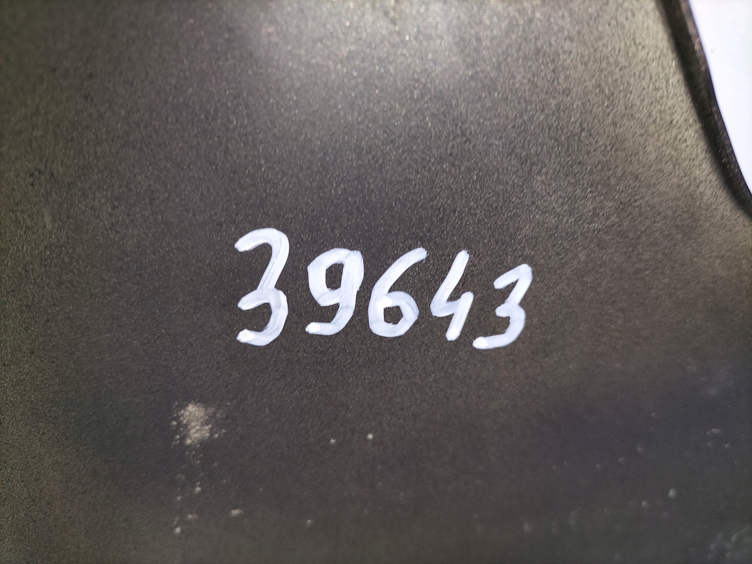 ĽAVÝ PREDNÝ BLATNÍK BMW 5 F10 F11 10-17