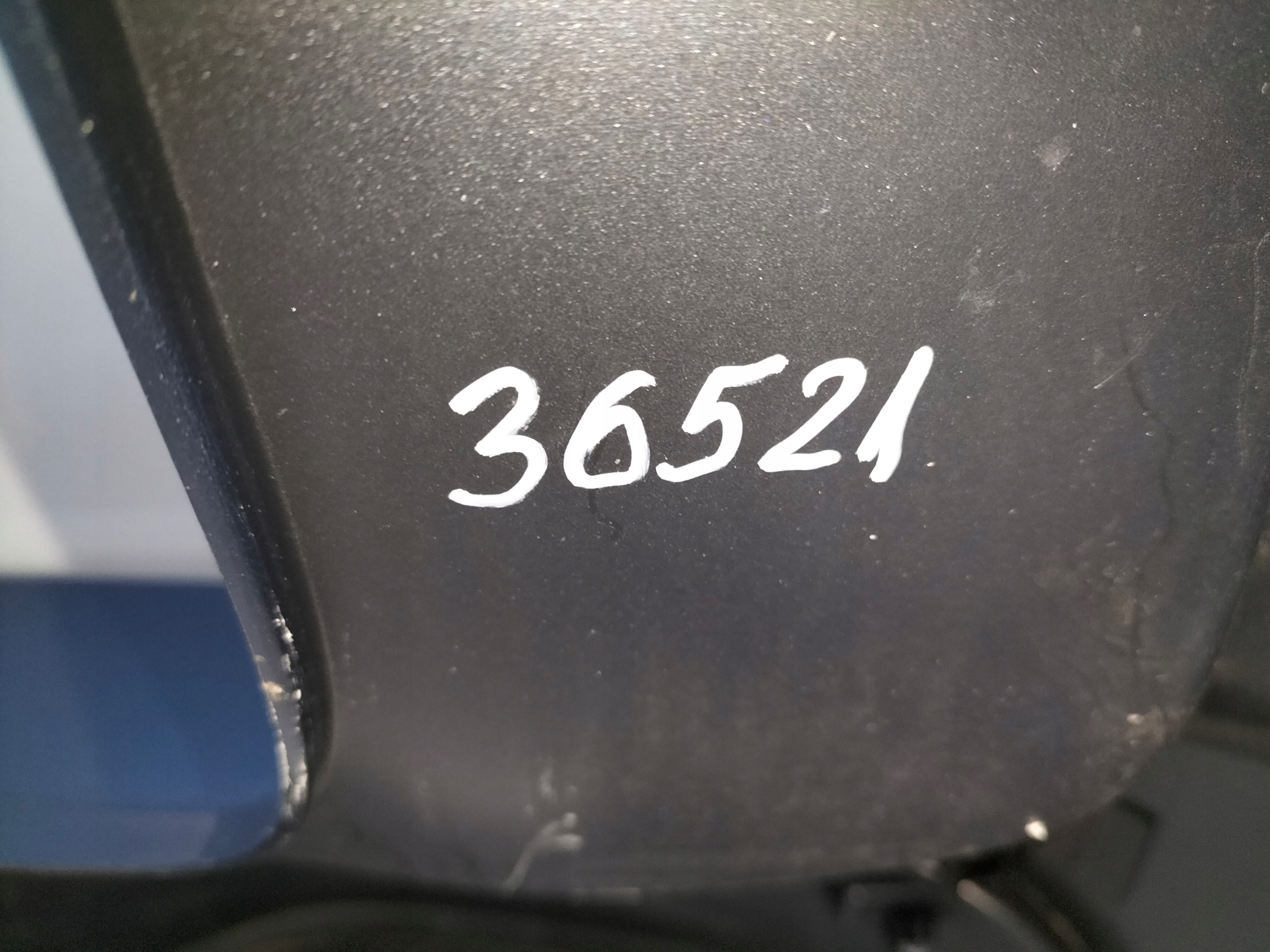 ZADNÝ NÁRAZNÍK VW GOLF VIII 8 LIFT 24- HB