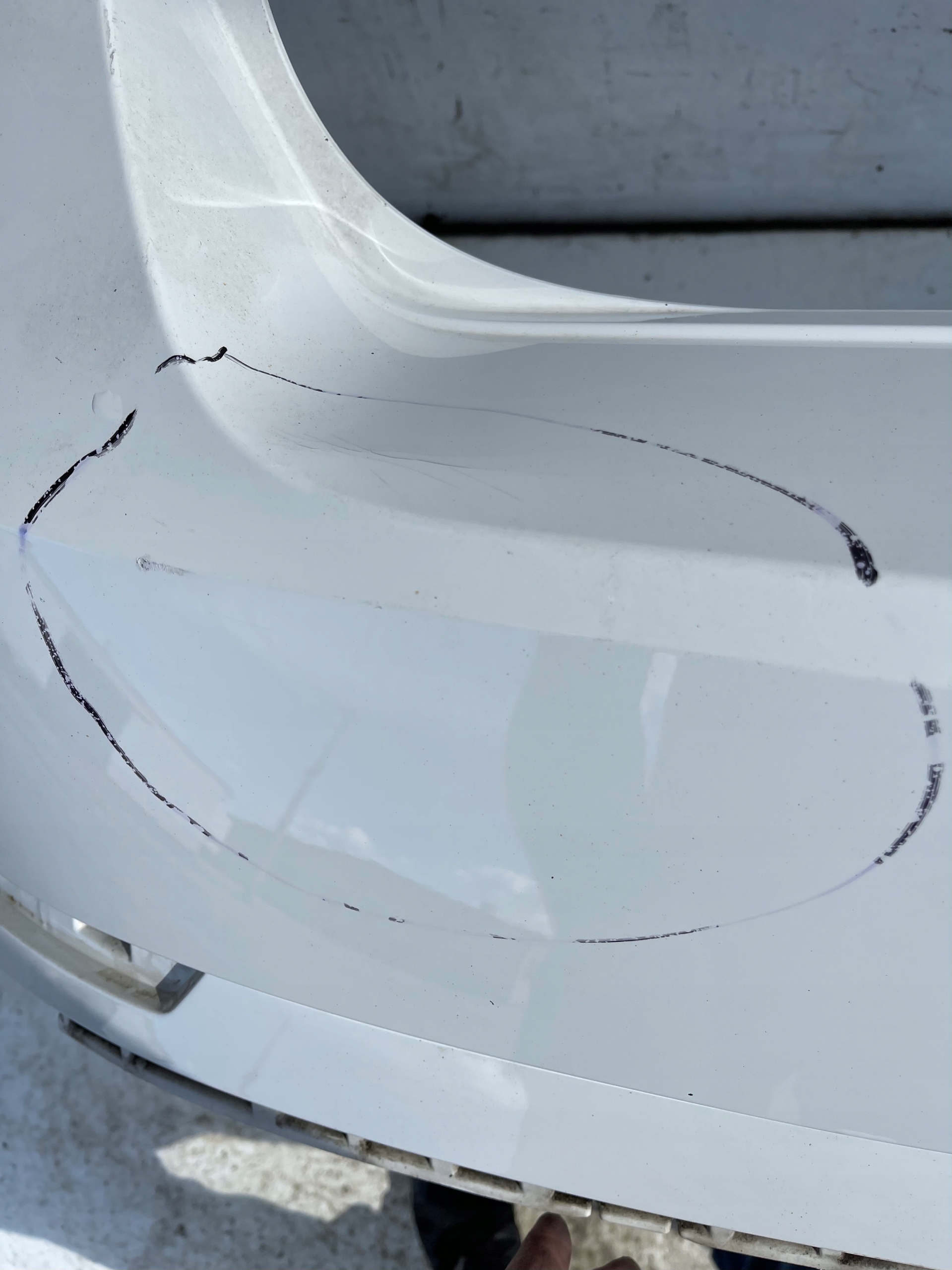 ZADNÝ NÁRAZNÍK SKODA SUPERB III SEDAN