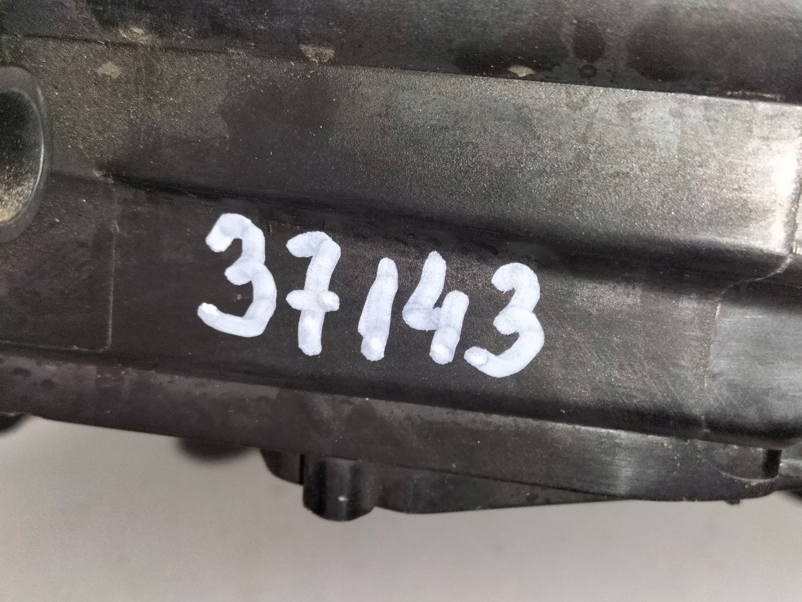 PRAVE PREDNE SVETLO RENAULT KADJAR 15-