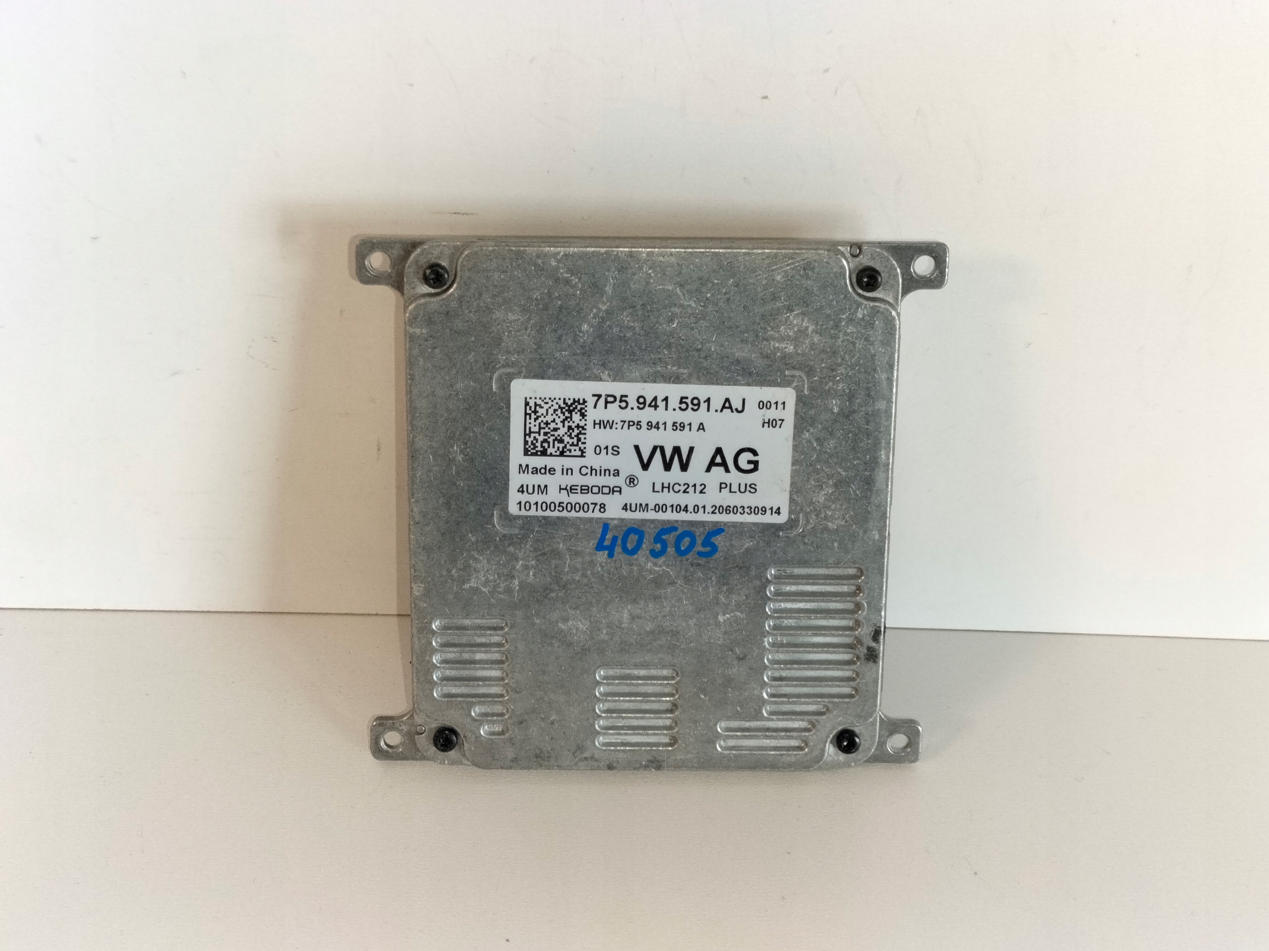 MENIČ NAPÄTIA MODUL SVETLA LED VW SKODA SEAT