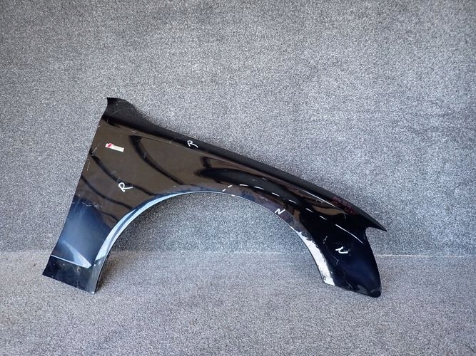 AUDI A4 B8 8K LIFT 12- PRAVY PREDNY BLATNIK