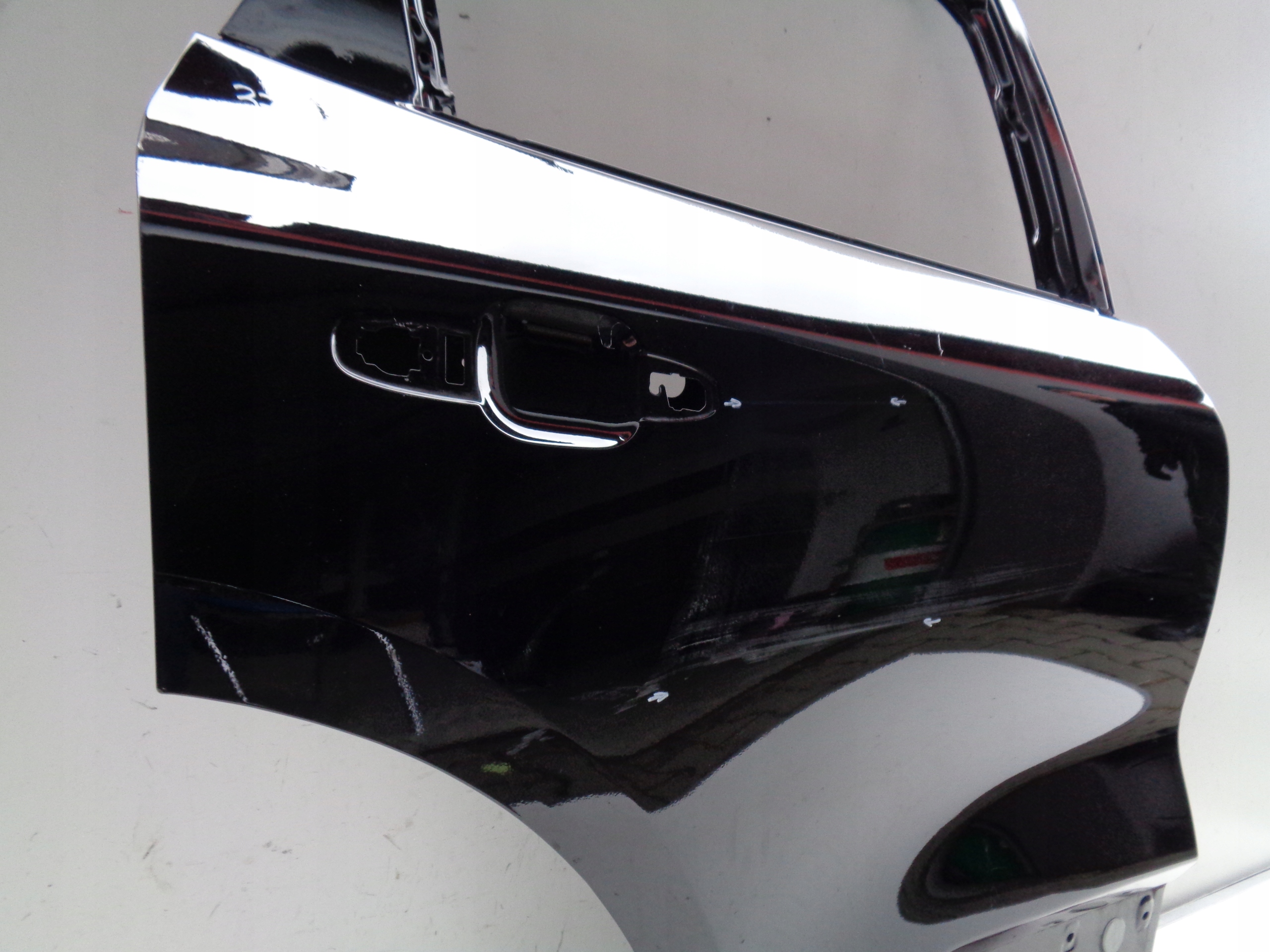 PRAVE ZADNE DVERE FORD KUGA MK3 19- NR 37866