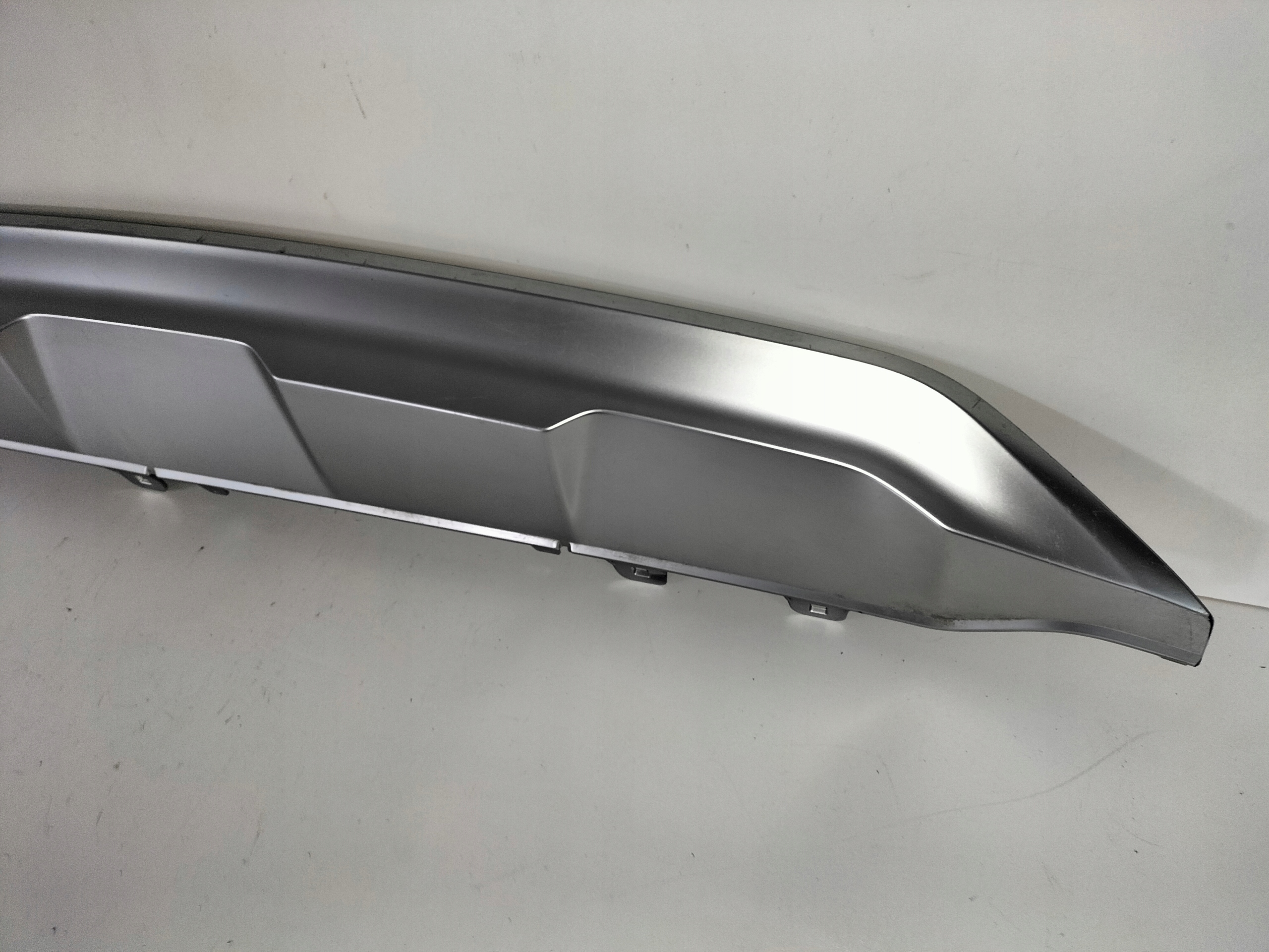 SPOJLER LIŠTA ZADNÉHO NÁRAZNÍKA AUDI A6 C8 18- KOMBI ALLROAD QUATTRO