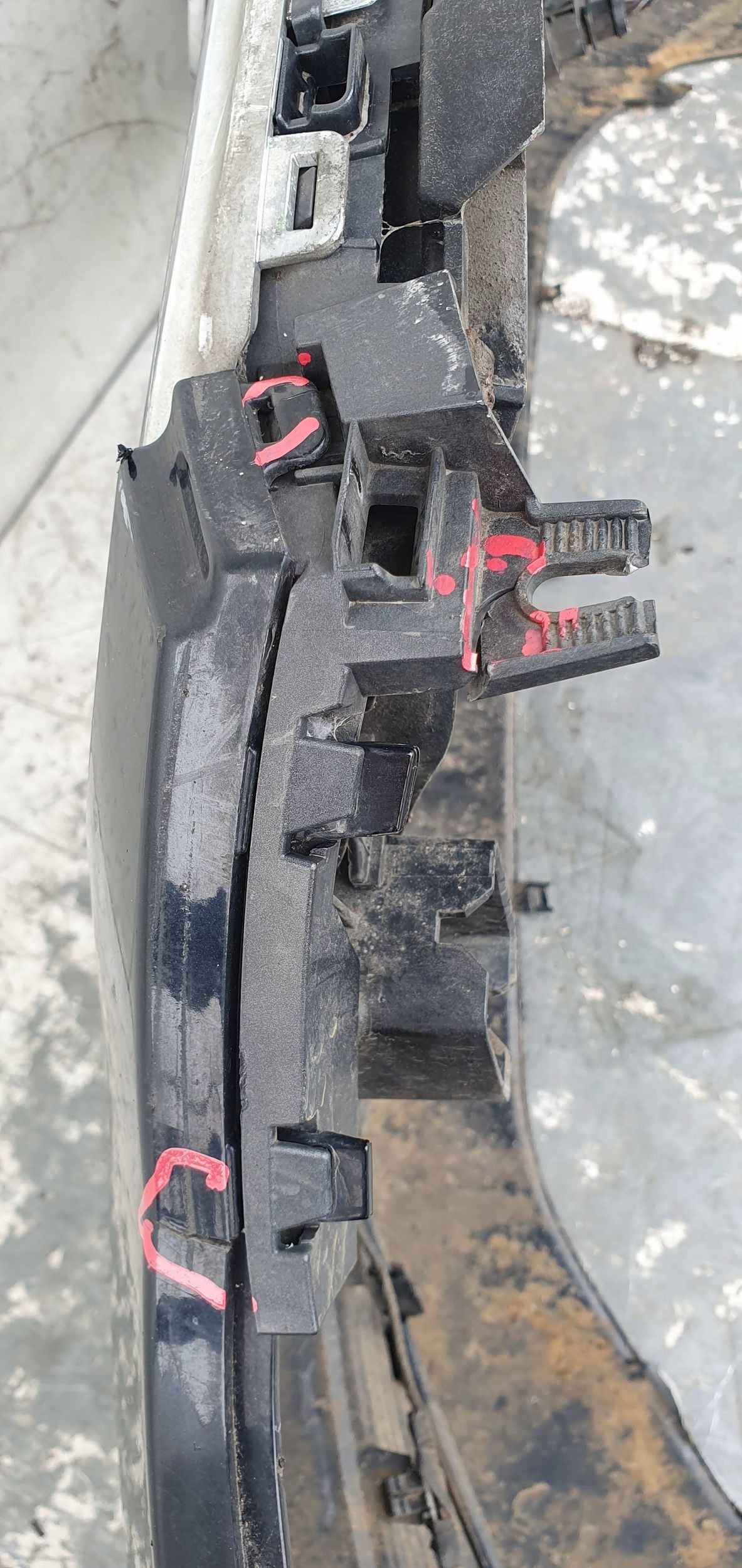AUDI A4 B8 8K LIFT PDC PREDNÝ NÁRAZNÍK