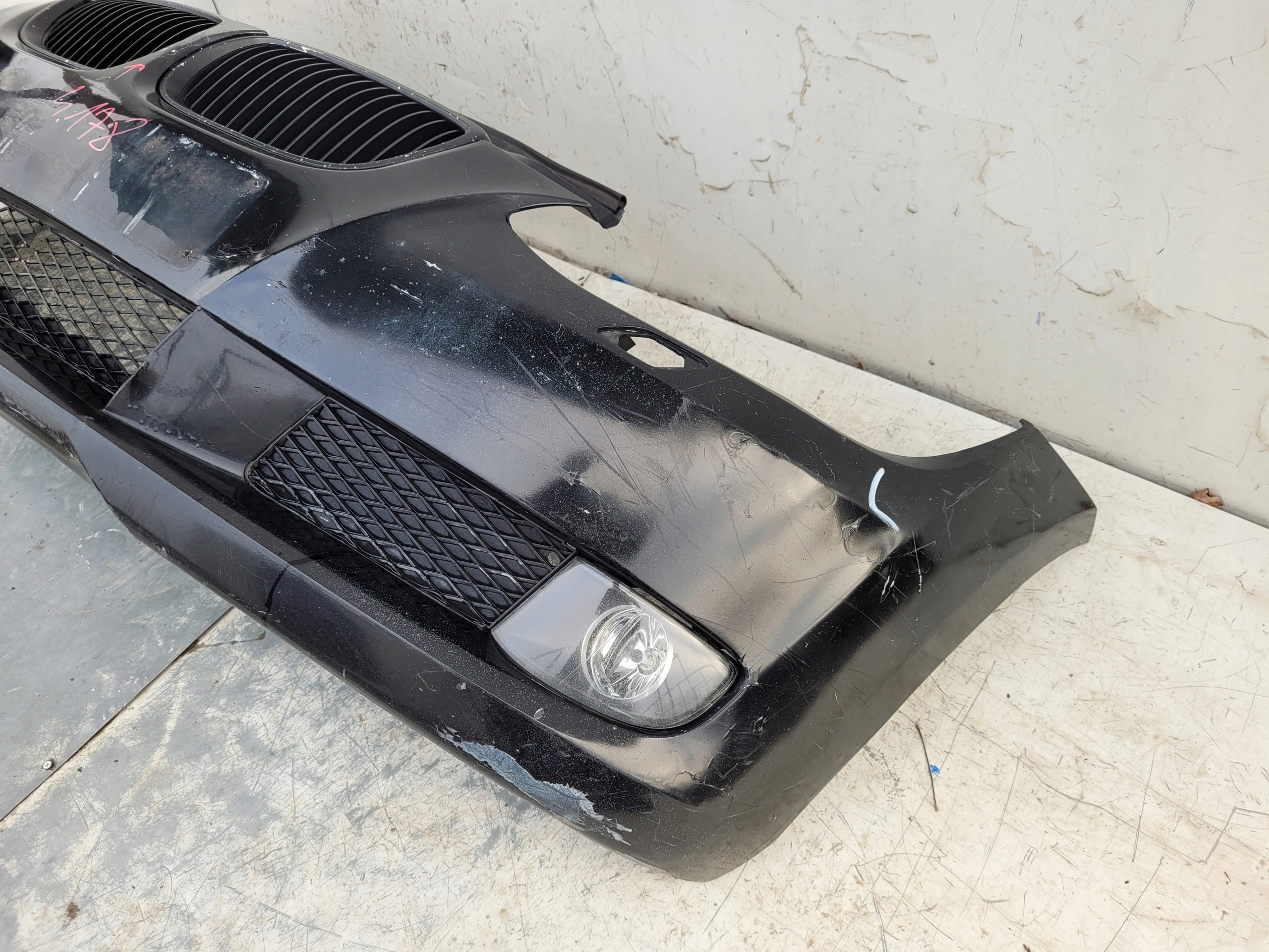 BMW 3 E92 E93 XENON PREDNÝ NÁRAZNÍK