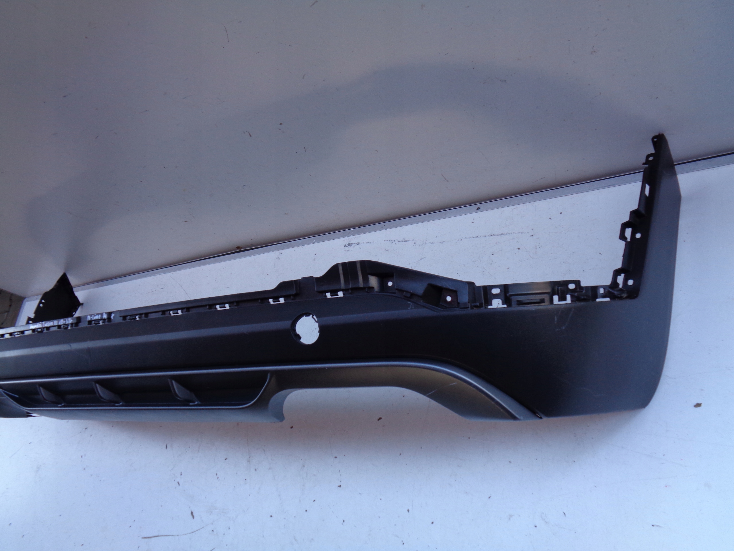 DRZIAK ZADNEHO NARAZNIKA SPOJLER HYUNDAI TUCSON III 18- LIFT N-LINE