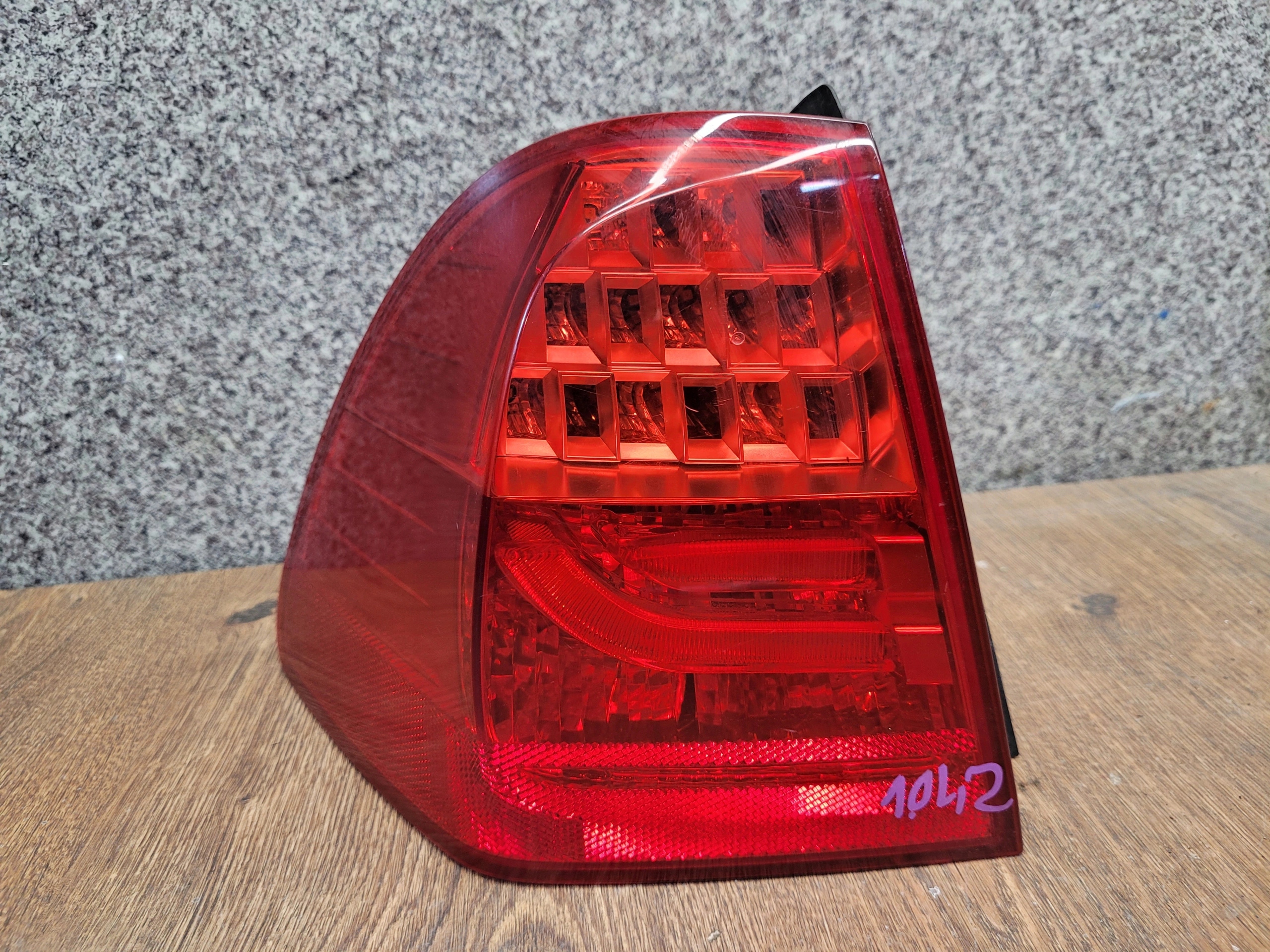 BMW 3 E91 LIFT LAVE ZADNE SVETLO 4871737