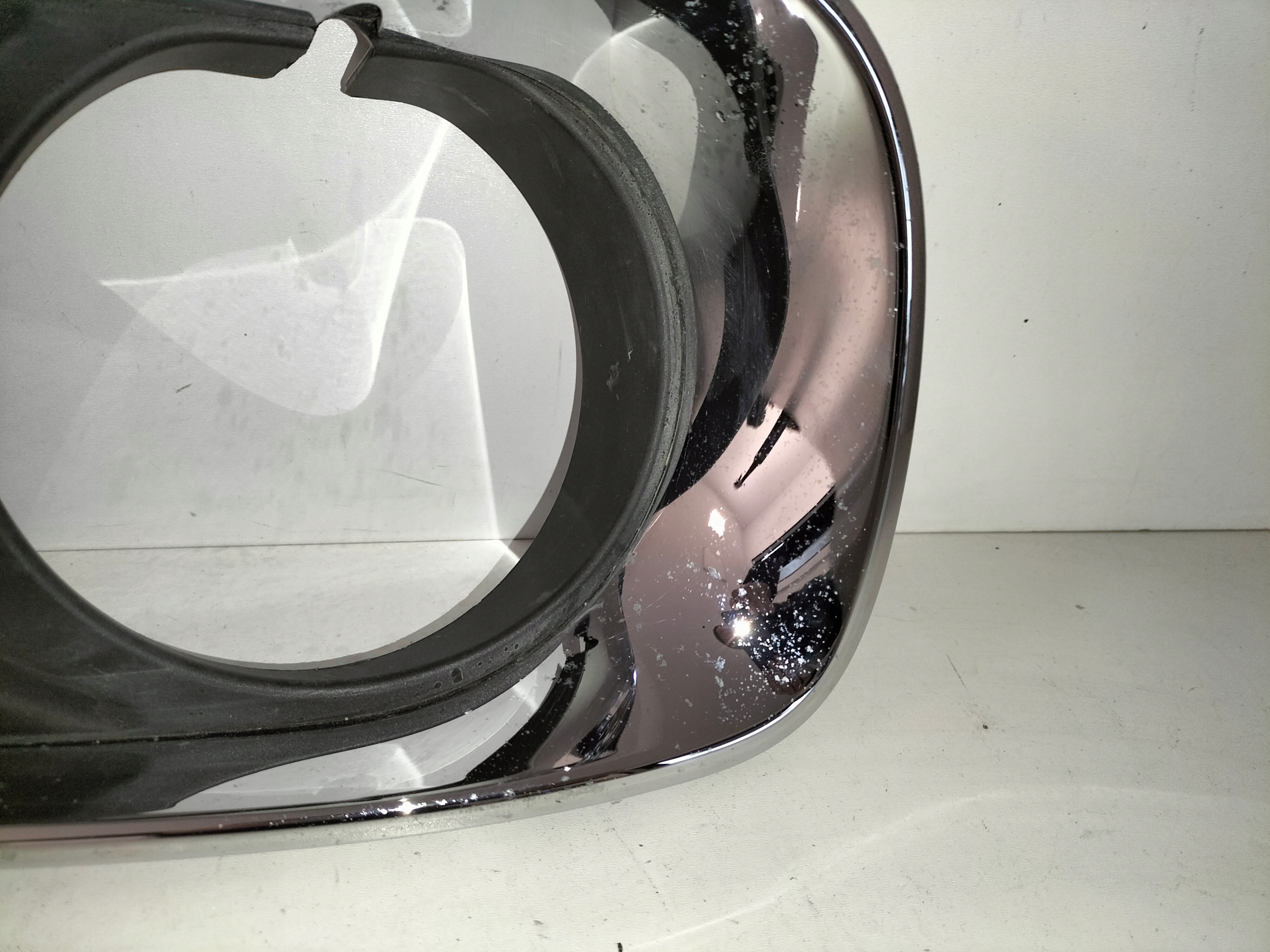 KRYTKA MRIEZKA PREDNEHO NARAZNIKA PRAVA MINI COUNTRYMAN S F60 17-