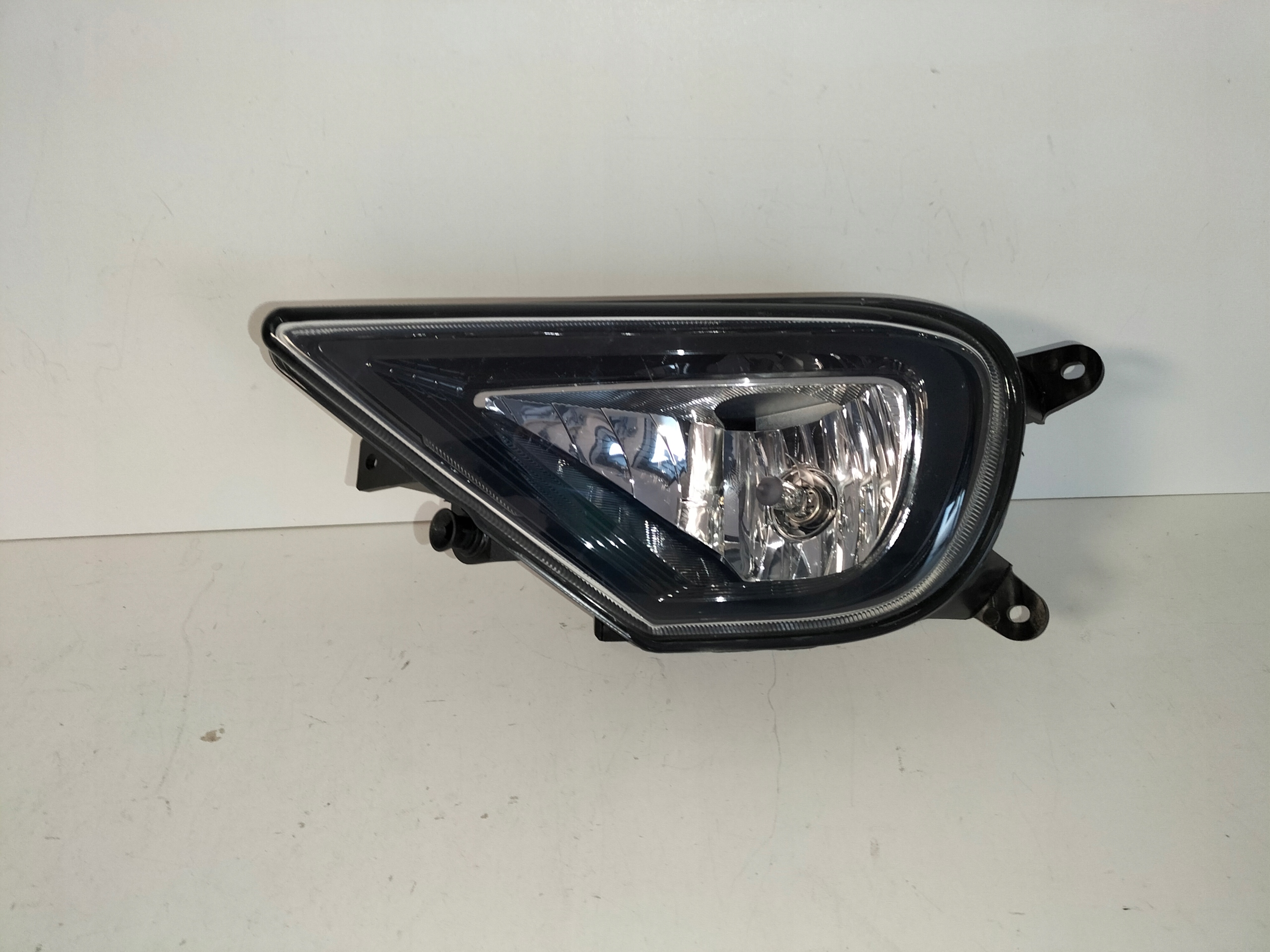 HMLOVKA ĽAVÉ SVETLO VW TOUAREG II LIFT 14-18