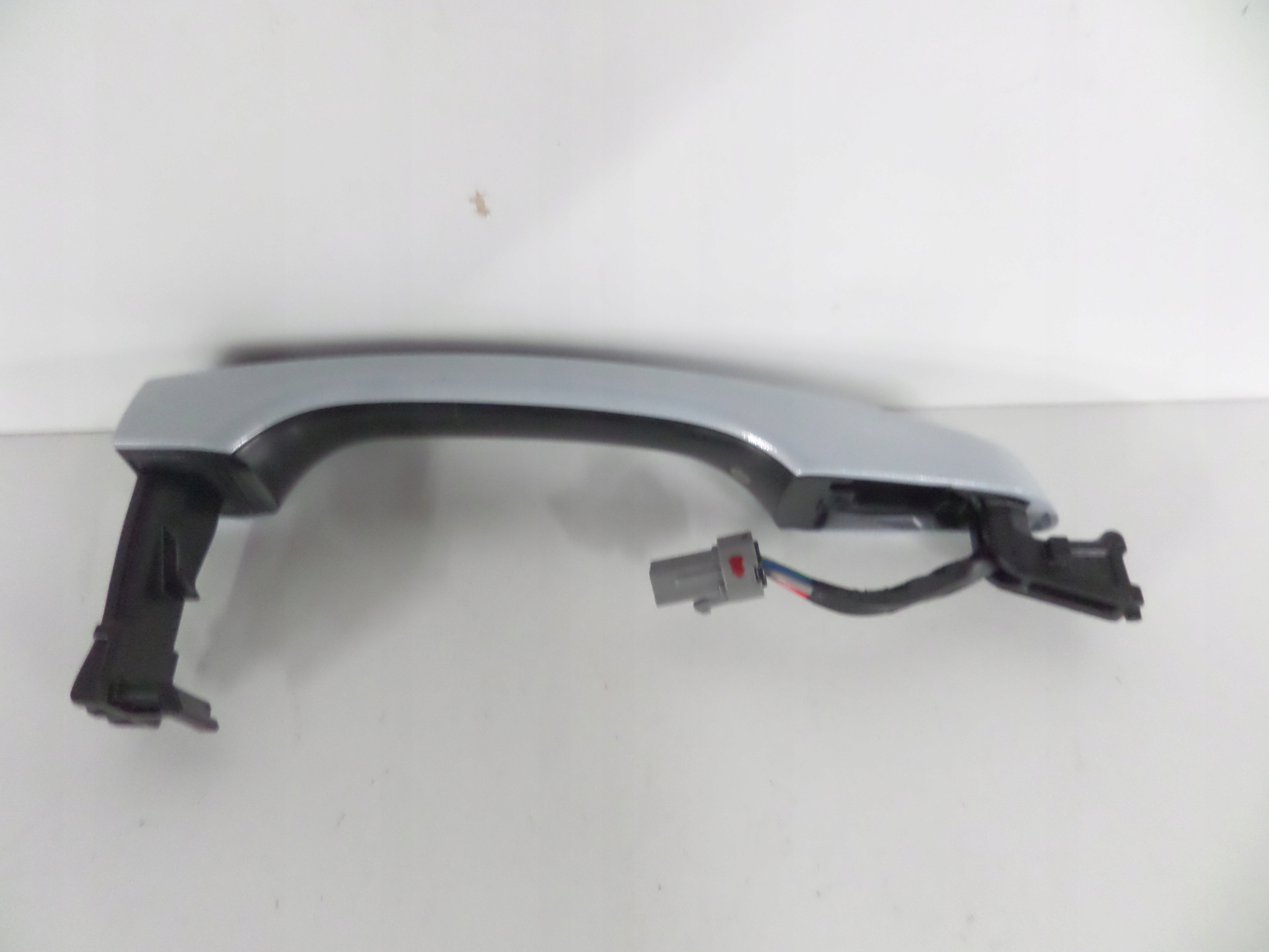 KĽUČKA PRAVÝCH PREDNÝCH DVERÍ HYUNDAI I30 III 17-